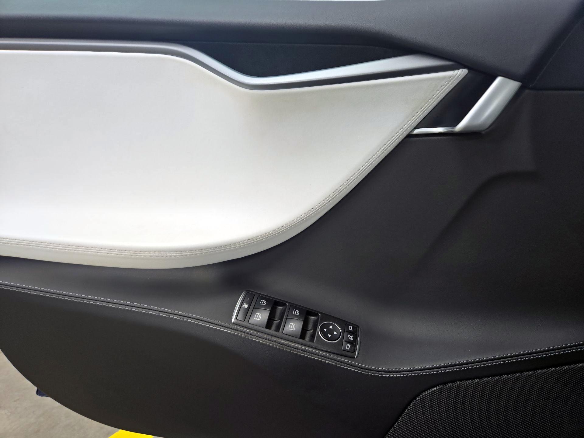 Thumbnail: 2019 Tesla Model S - 12