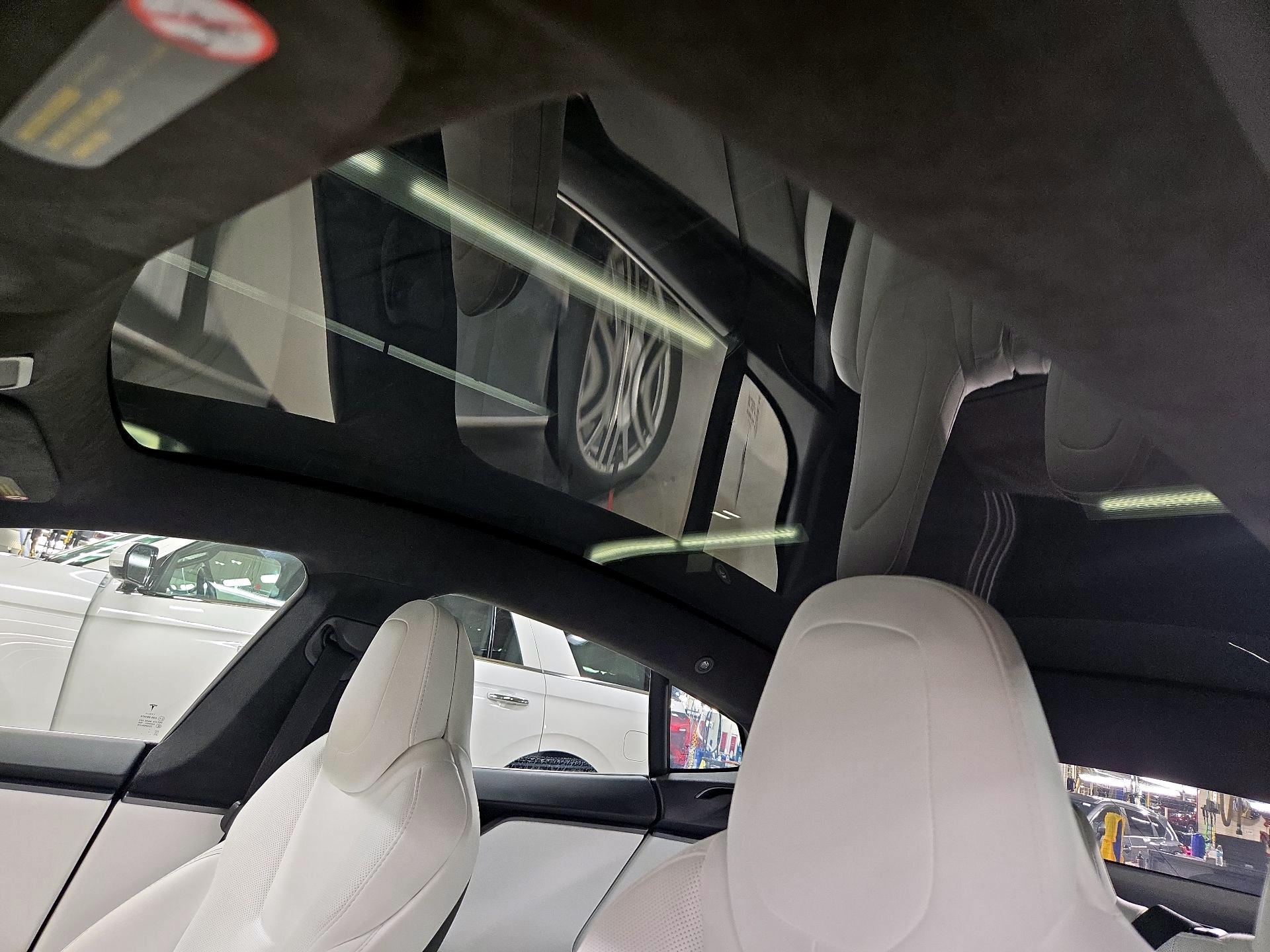 Thumbnail: 2019 Tesla Model S - 18