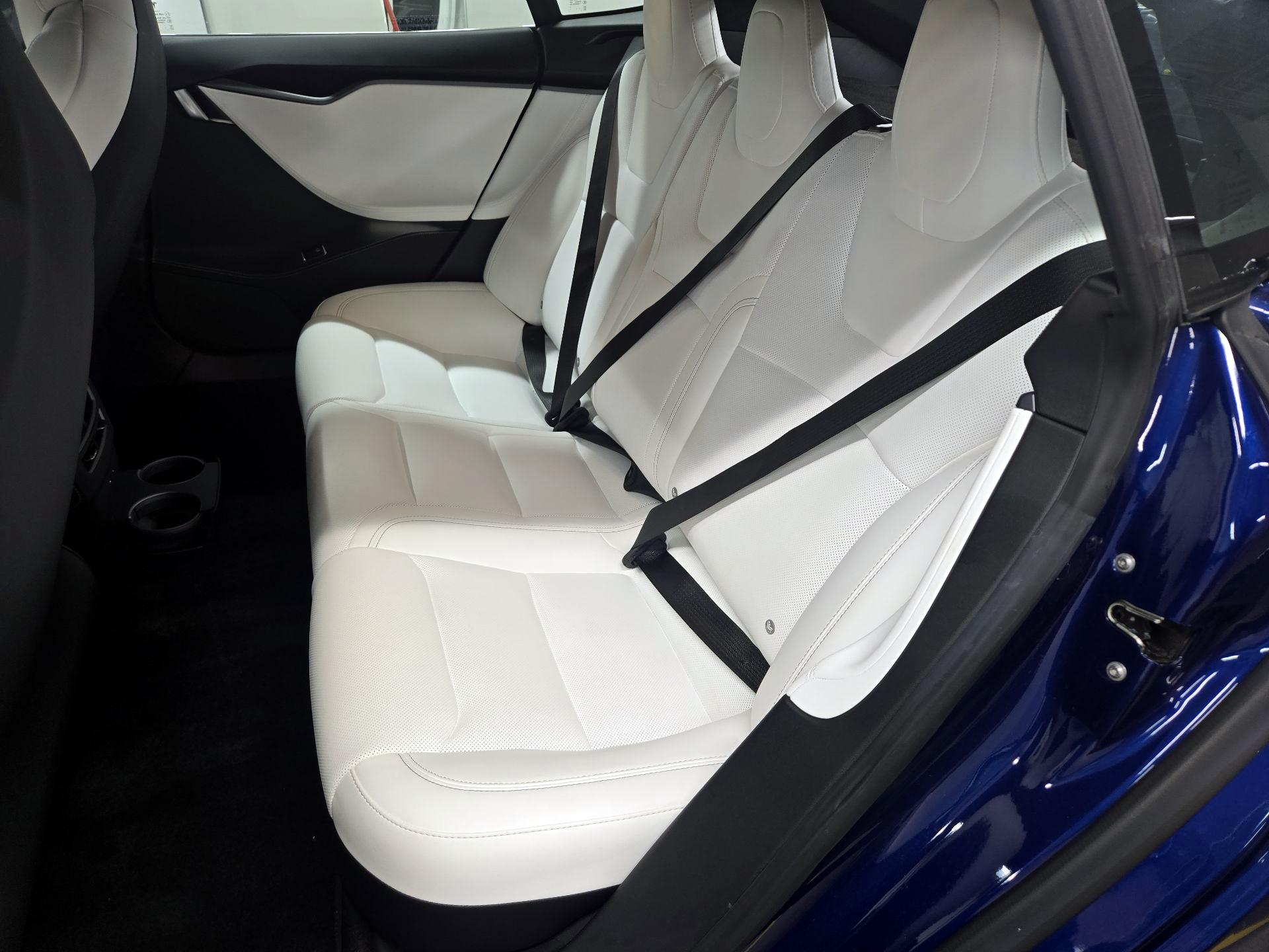 Thumbnail: 2019 Tesla Model S - 19