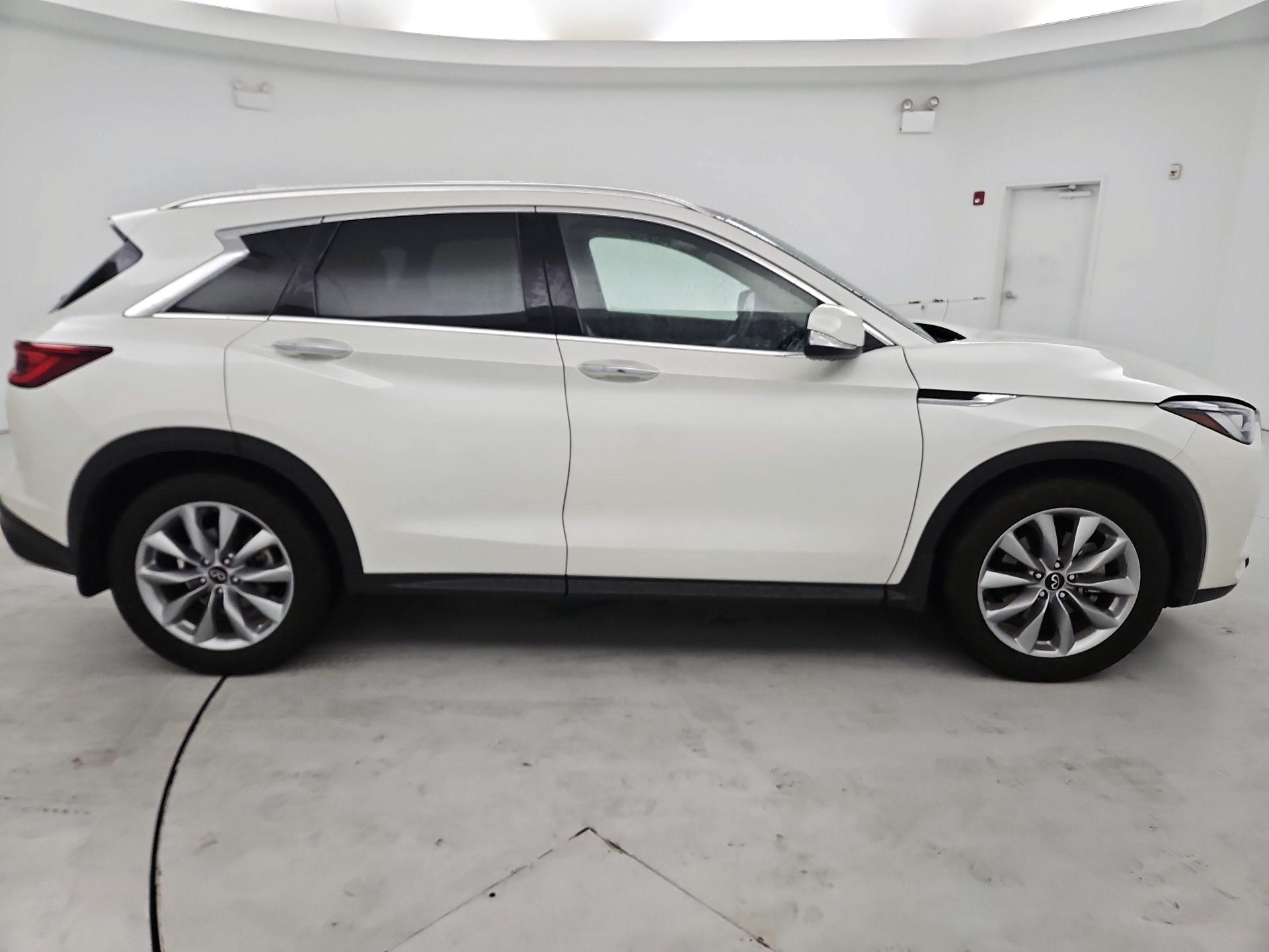 Thumbnail: 2022 INFINITI QX50 - 4
