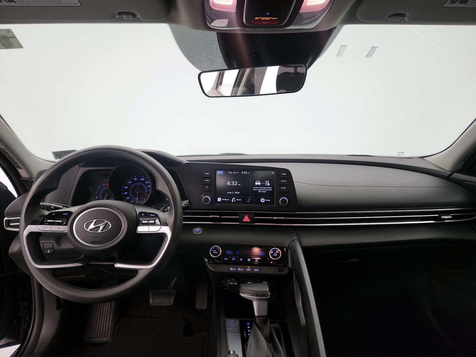 Thumbnail: 2022 Hyundai Elantra - 9