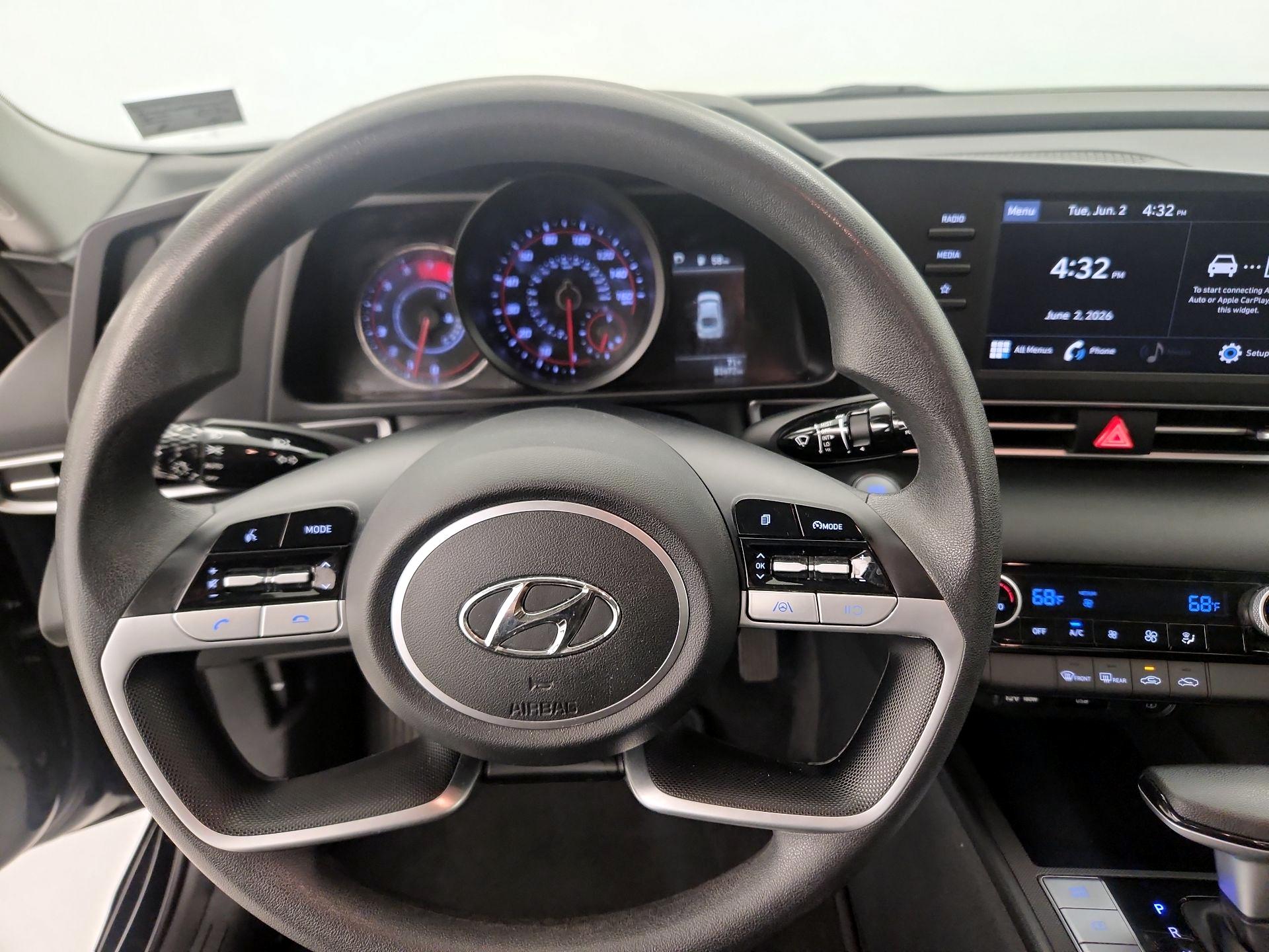 Thumbnail: 2022 Hyundai Elantra - 10