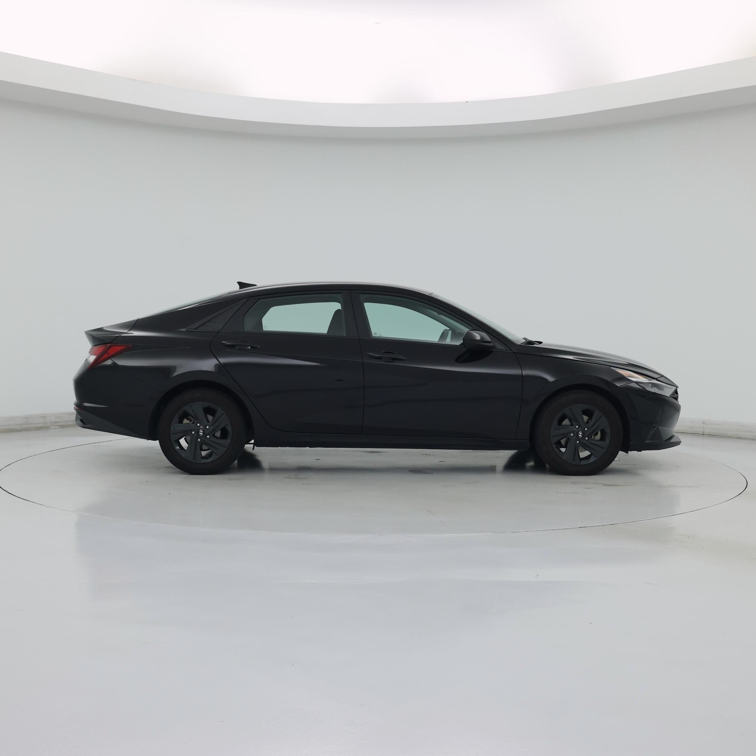 Thumbnail: 2022 Hyundai Elantra - 7