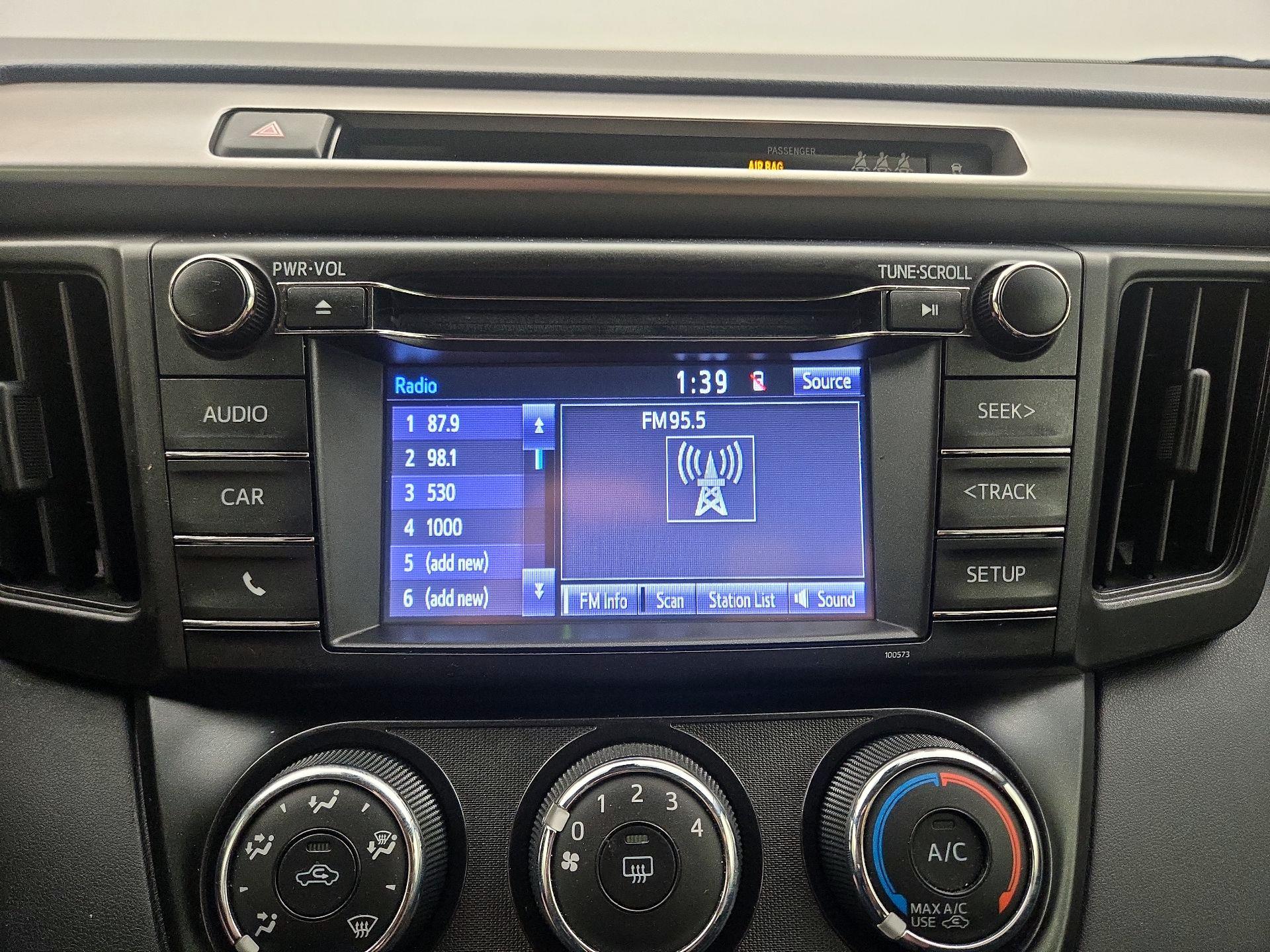 Thumbnail: 2018 Toyota RAV4 - 15
