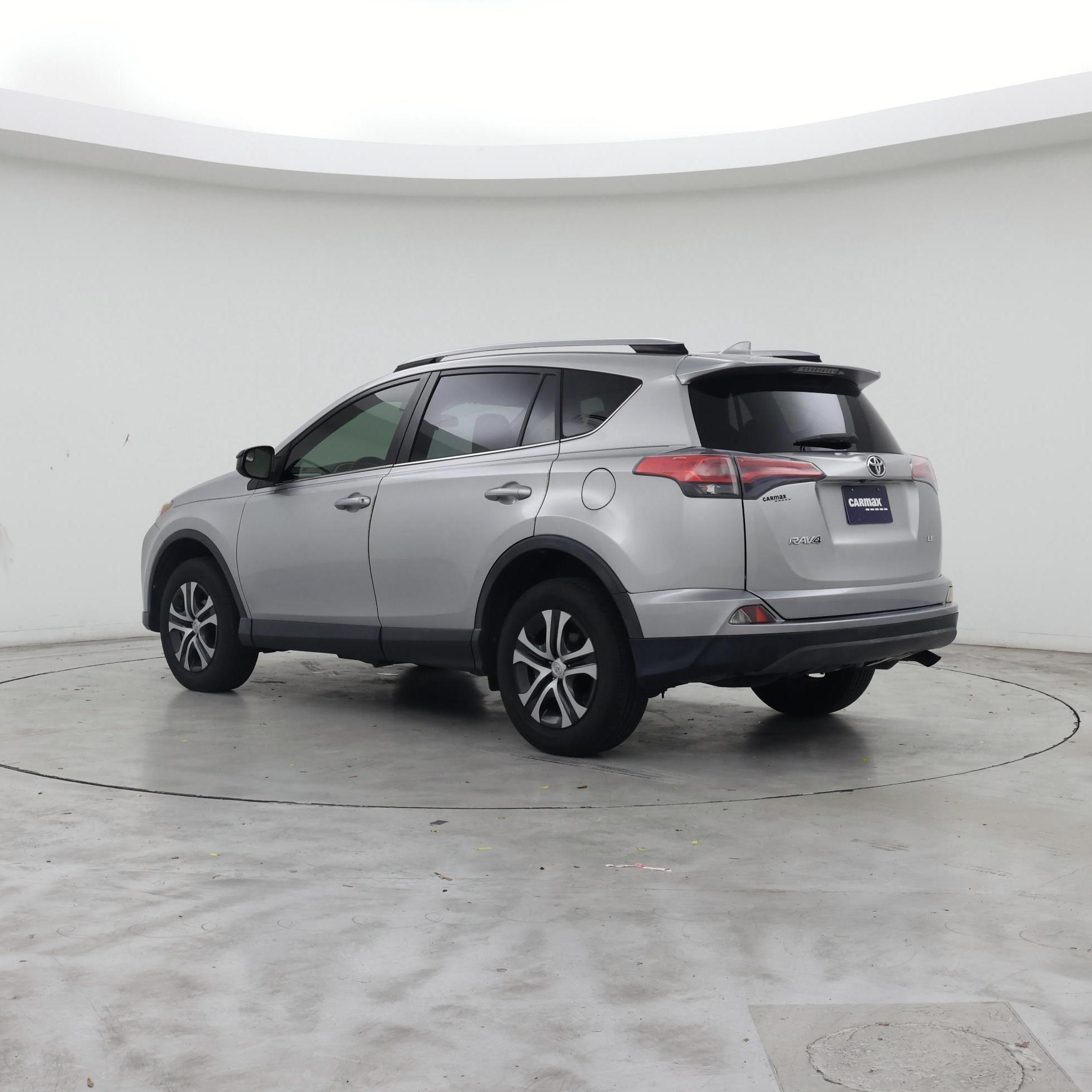 Thumbnail: 2018 Toyota RAV4 - 2