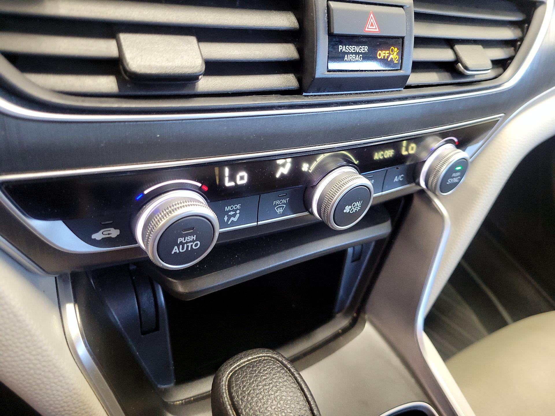 Thumbnail: 2019 Honda Accord - 16