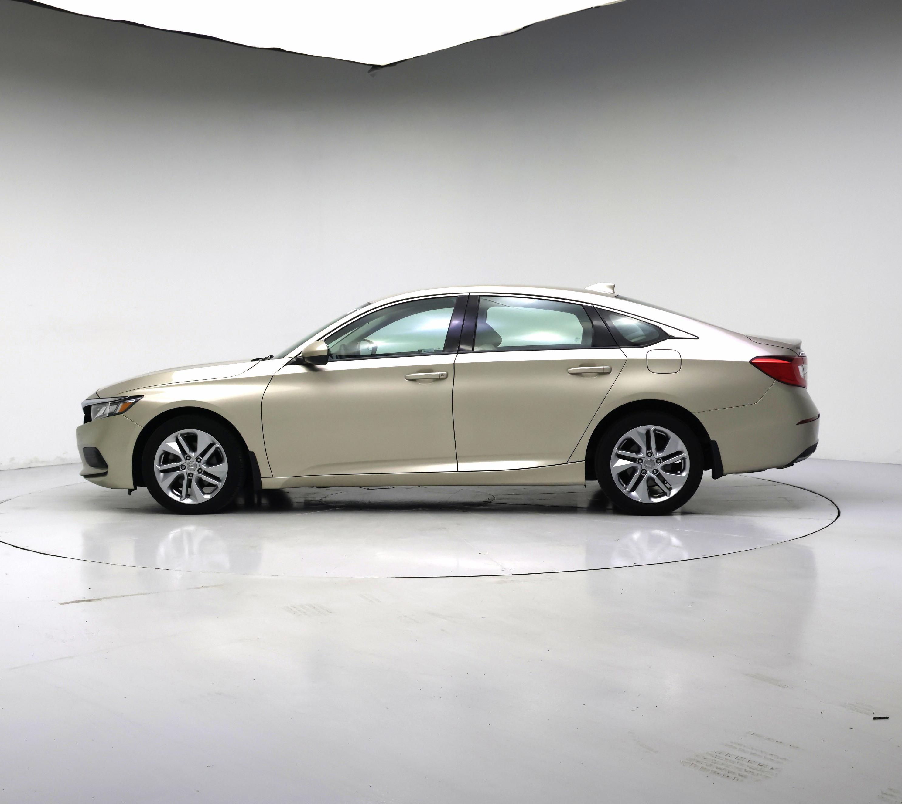 Thumbnail: 2019 Honda Accord - 3