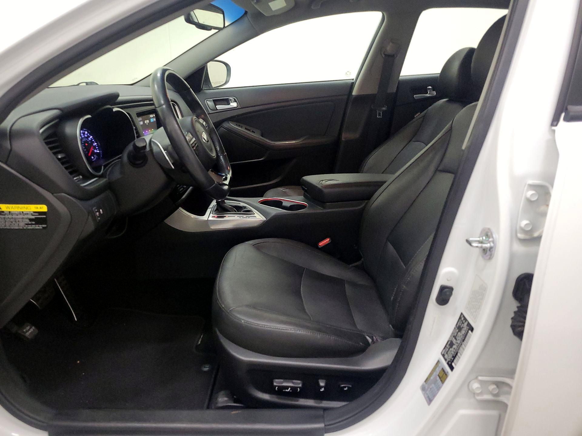 Thumbnail: 2015 Kia Optima - 11