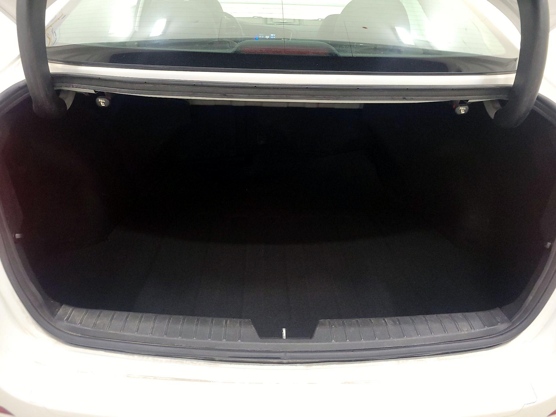 Thumbnail: 2015 Kia Optima - 20