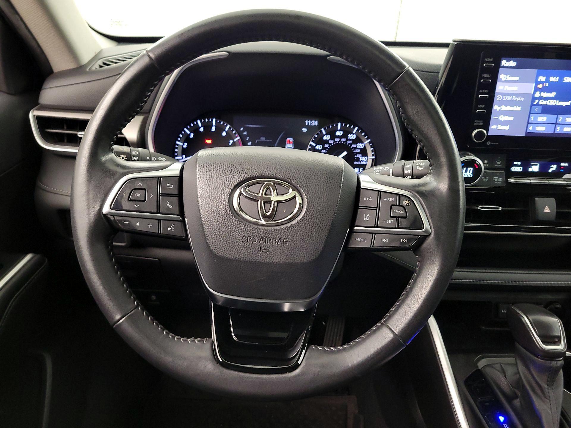 Thumbnail: 2020 Toyota Highlander - 10