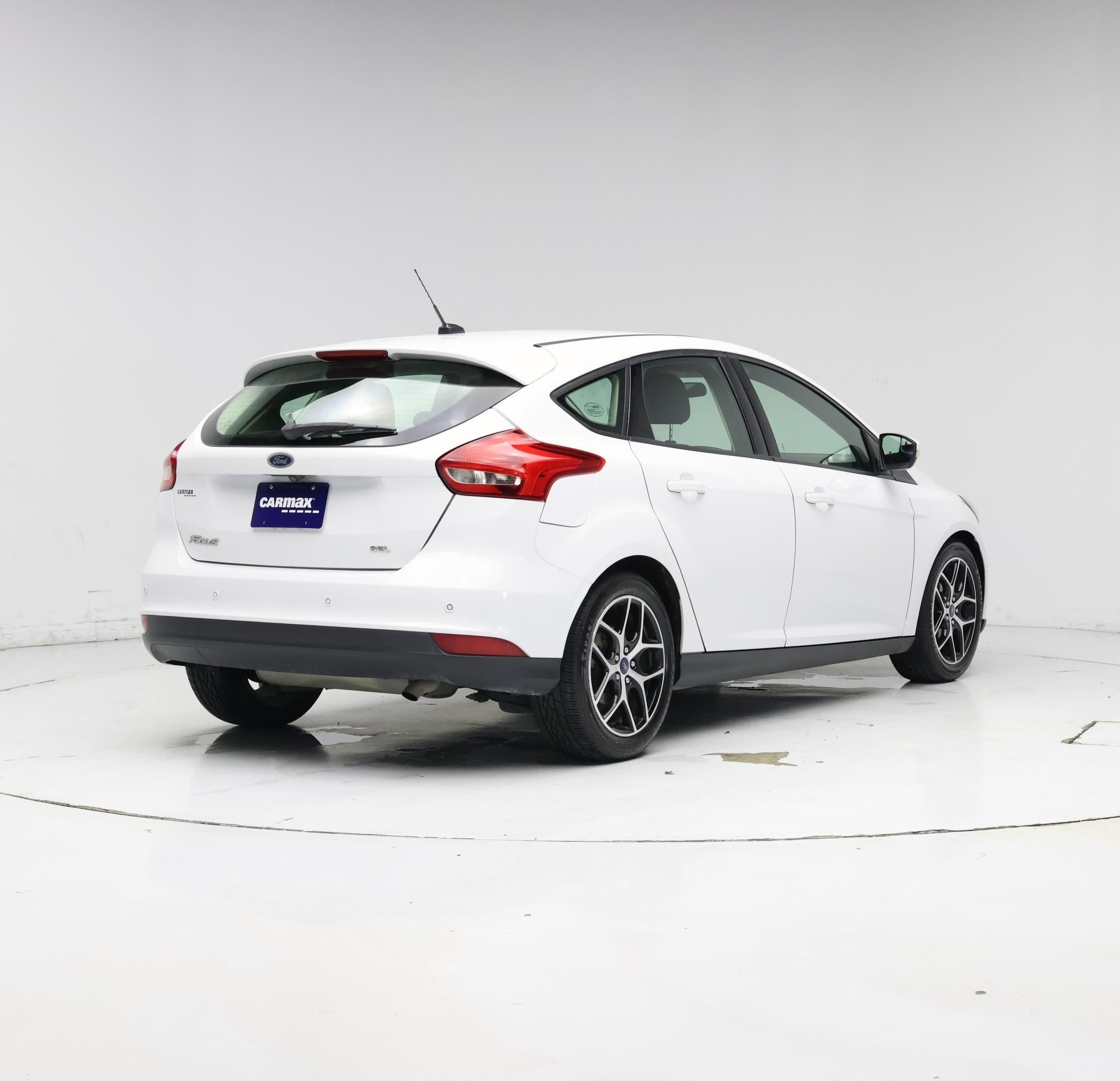 Thumbnail: 2018 Ford Focus - 8