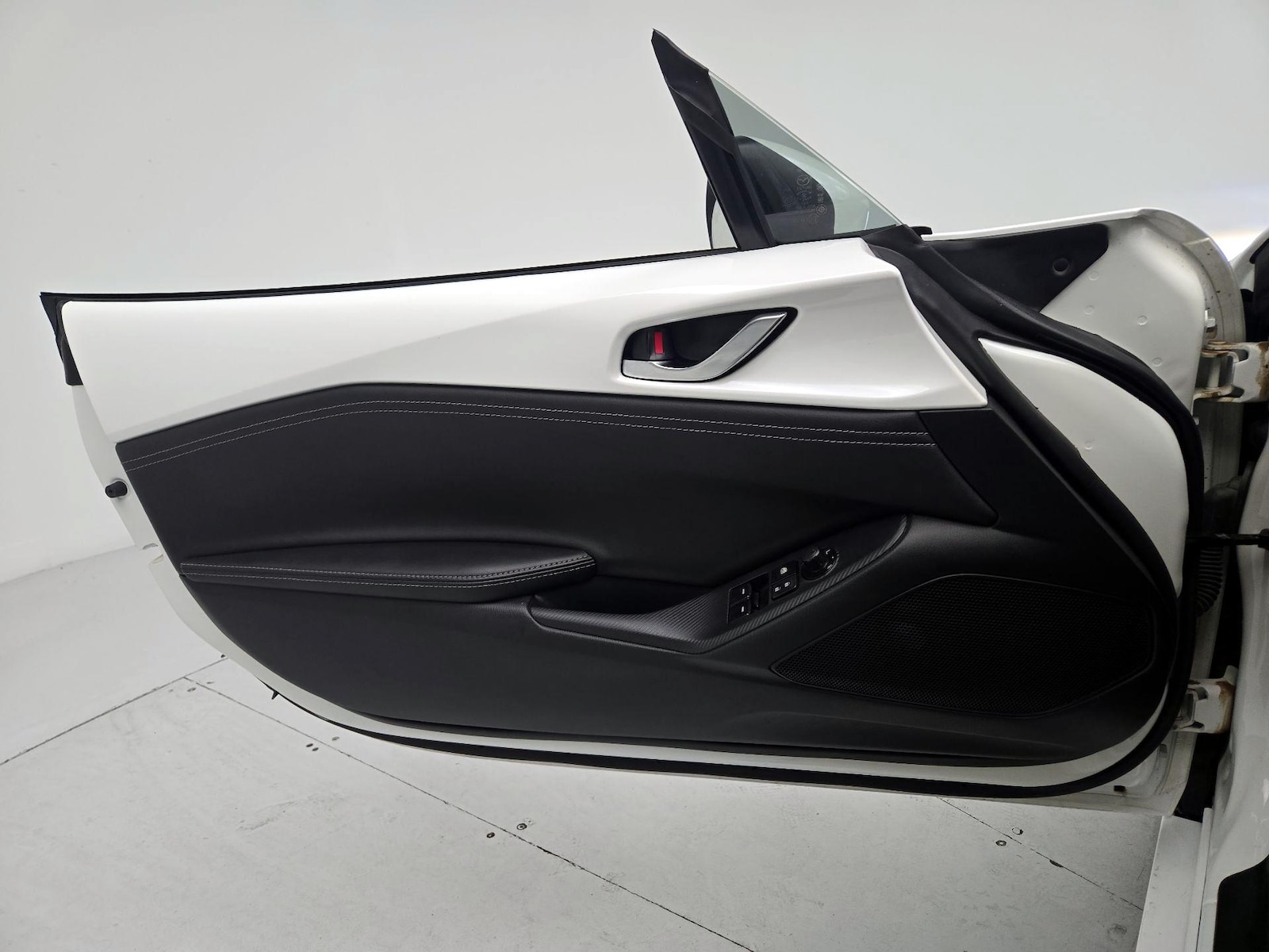 2023 Mazda MX-5 Miata Grand Touring - Photo 13