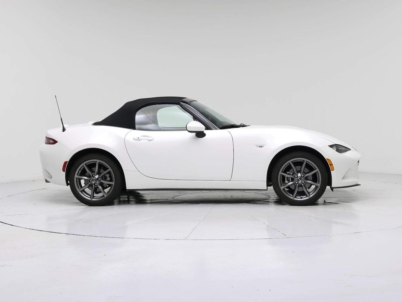 2023 Mazda MX-5 Miata Grand Touring - Photo 8