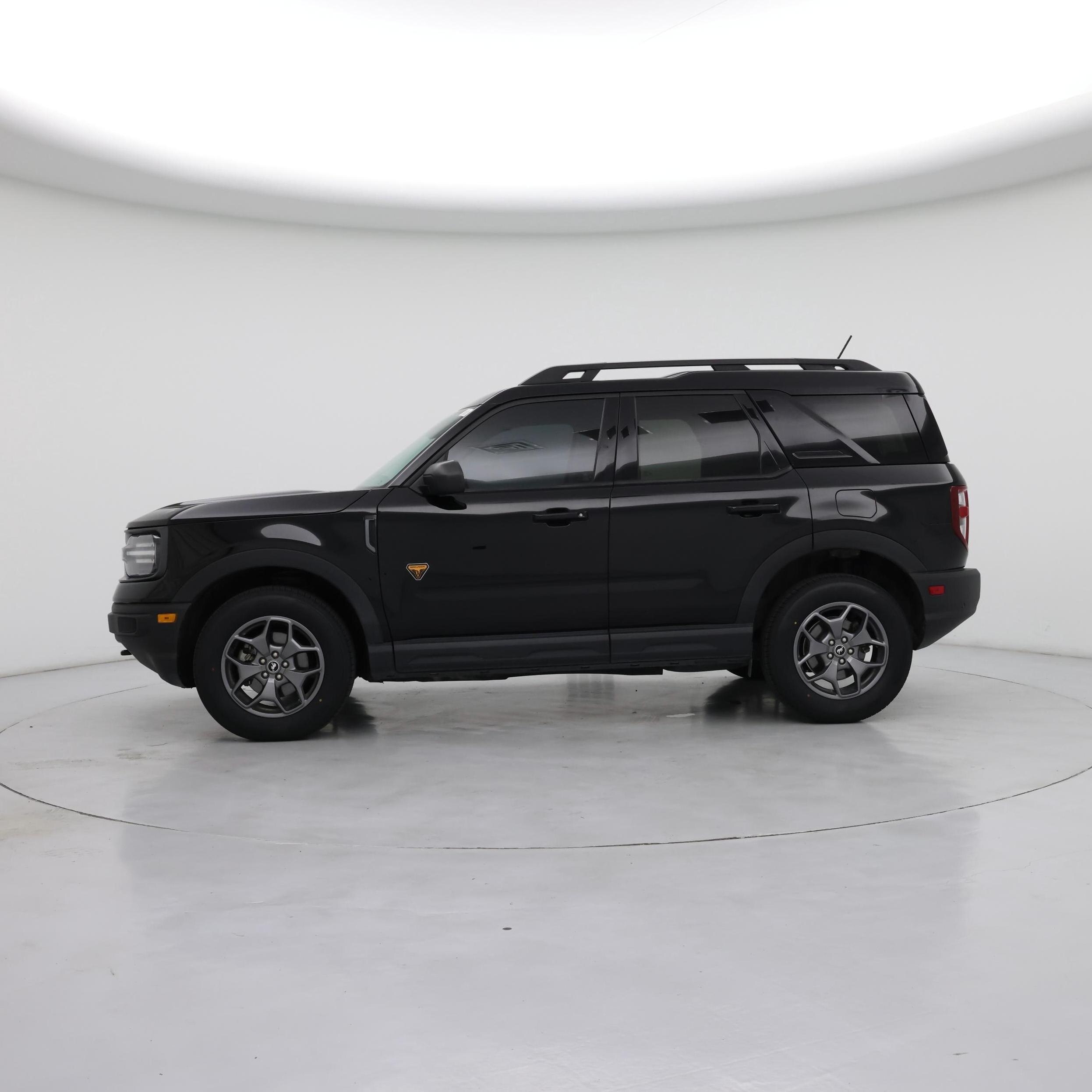 Thumbnail: 2023 Ford Bronco Sport - 3