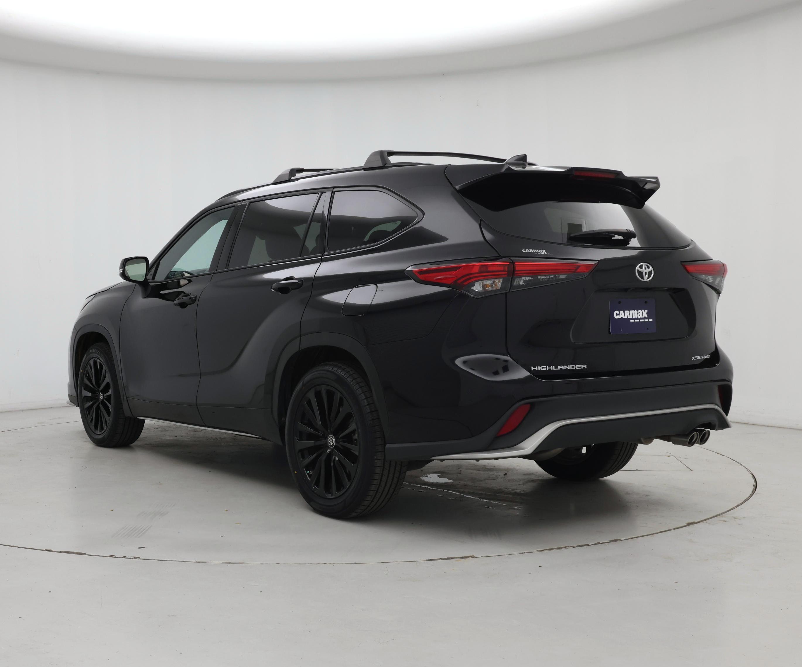 Thumbnail: 2023 Toyota Highlander - 2