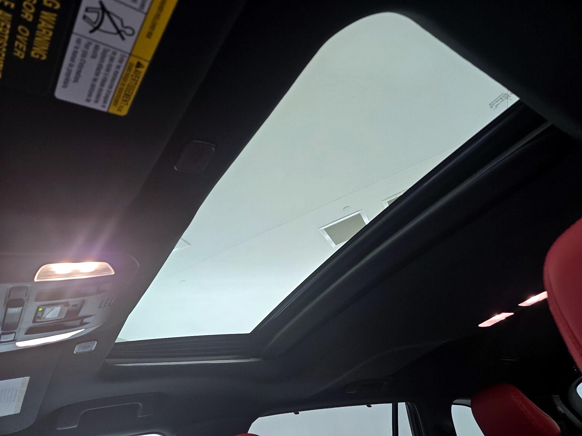Thumbnail: 2023 Toyota Highlander - 20