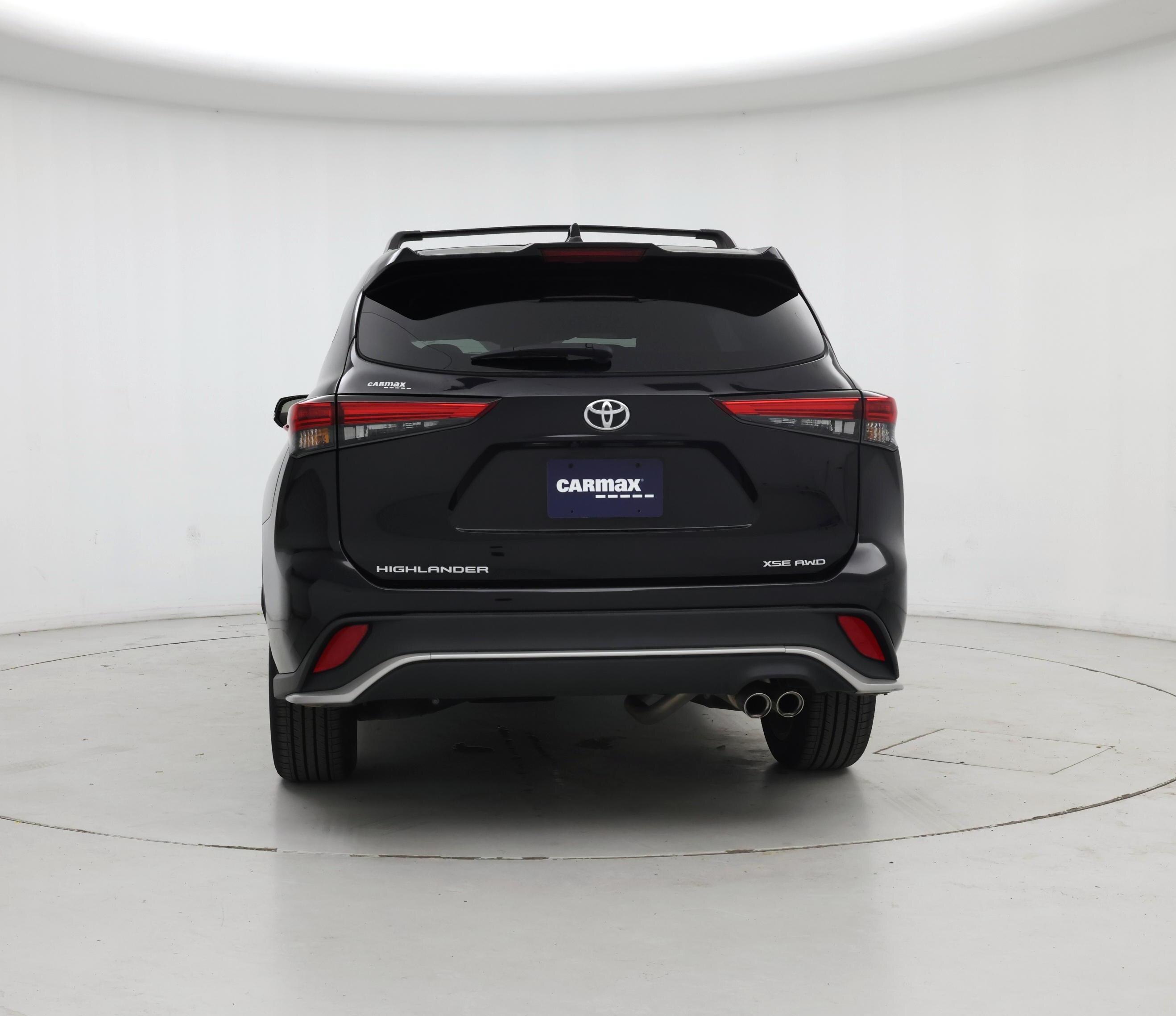 Thumbnail: 2023 Toyota Highlander - 6