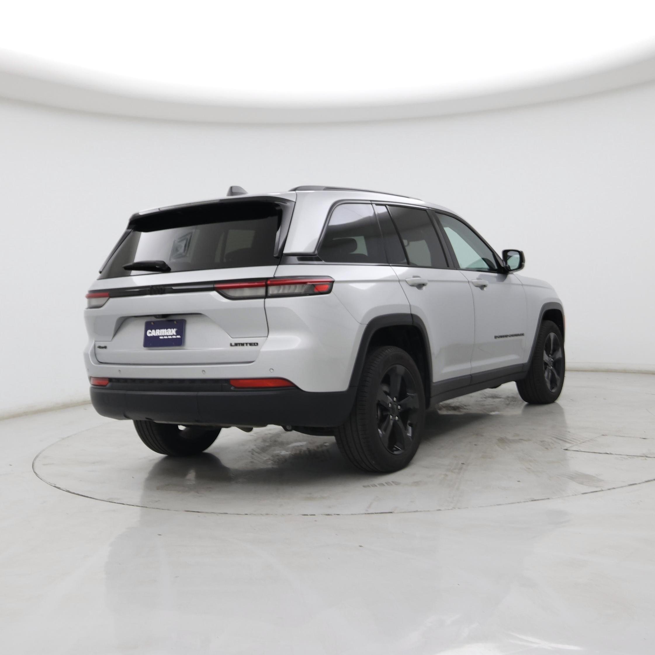 Thumbnail: 2023 Jeep Grand Cherokee - 8