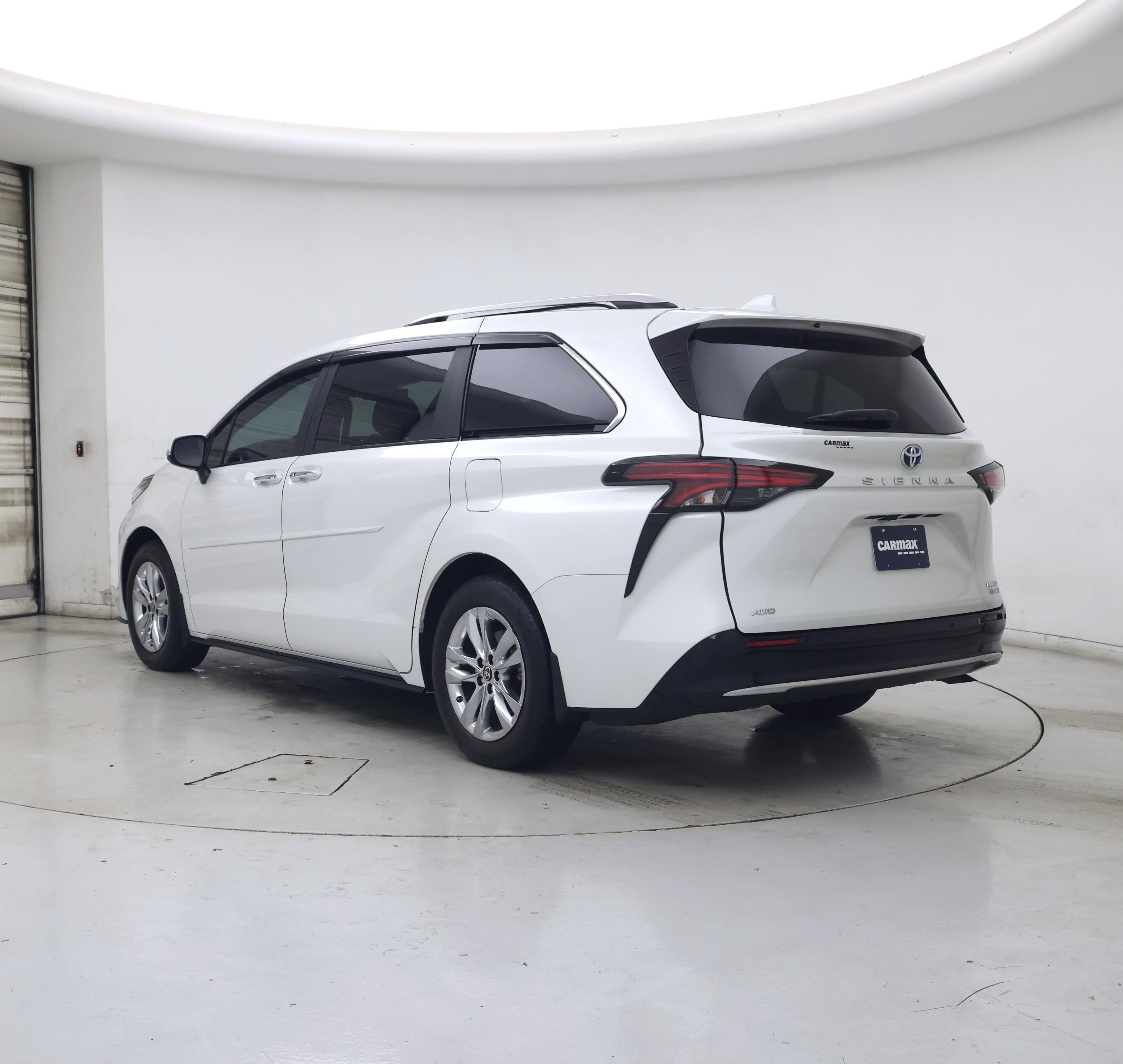 Thumbnail: 2024 Toyota Sienna - 2