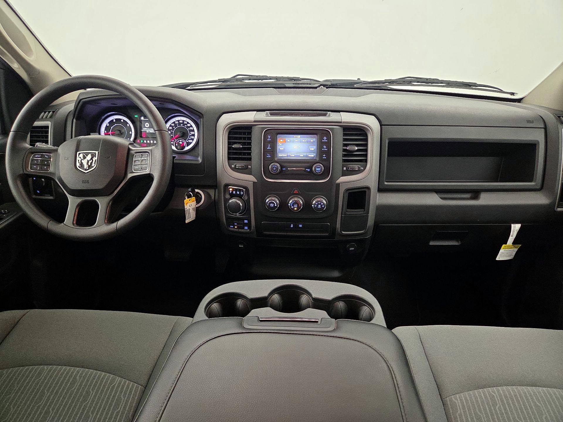 Thumbnail: 2021 RAM 1500 Classic - 9