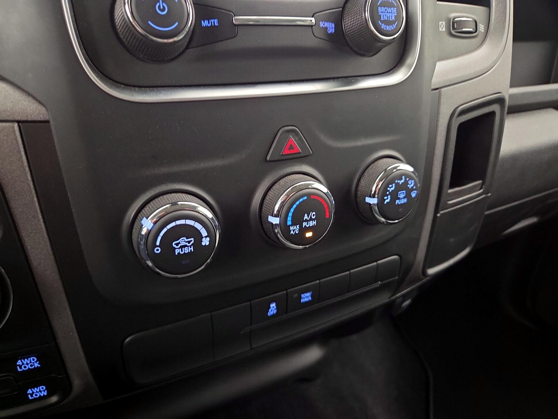 Thumbnail: 2021 RAM 1500 Classic - 16