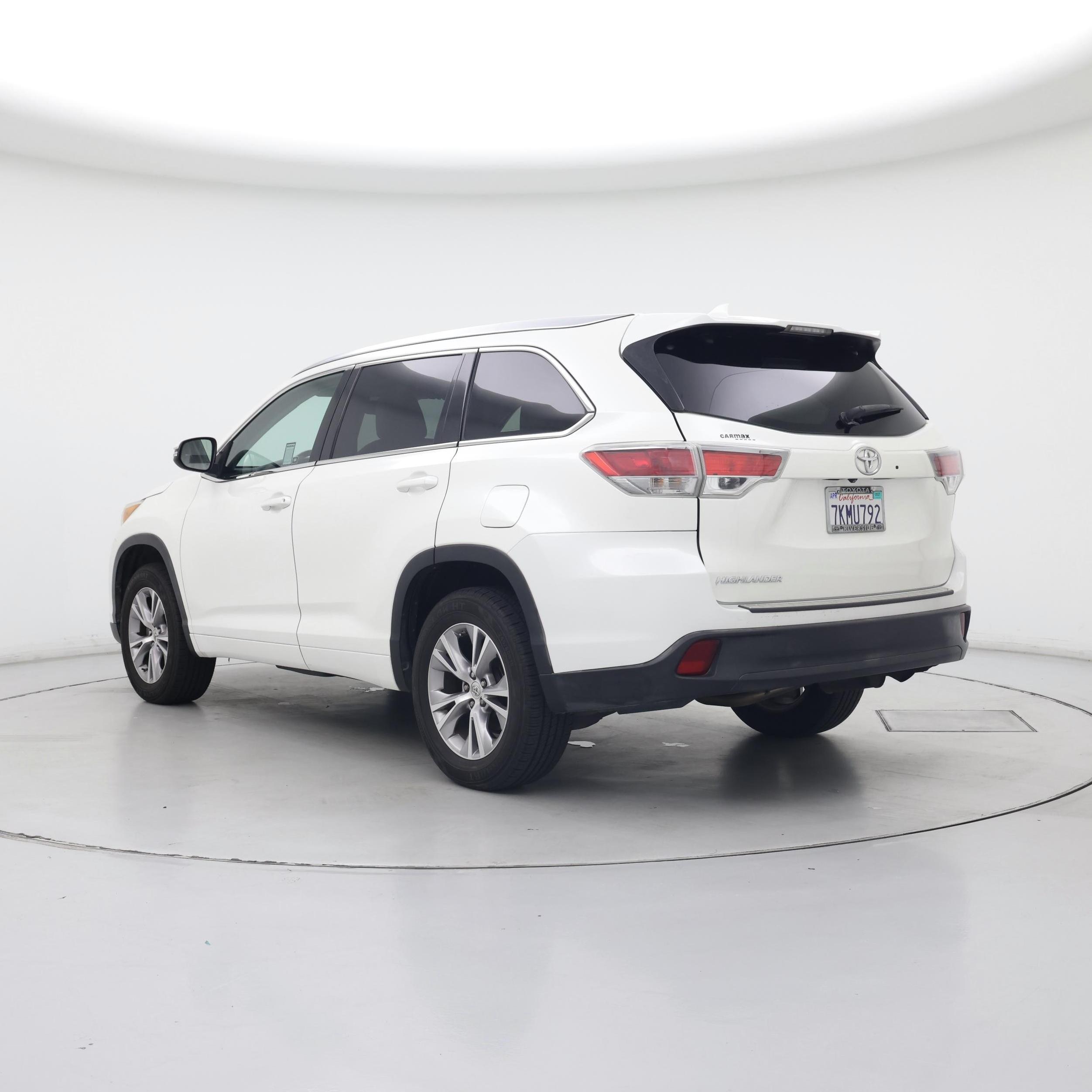 Thumbnail: 2015 Toyota Highlander - 2