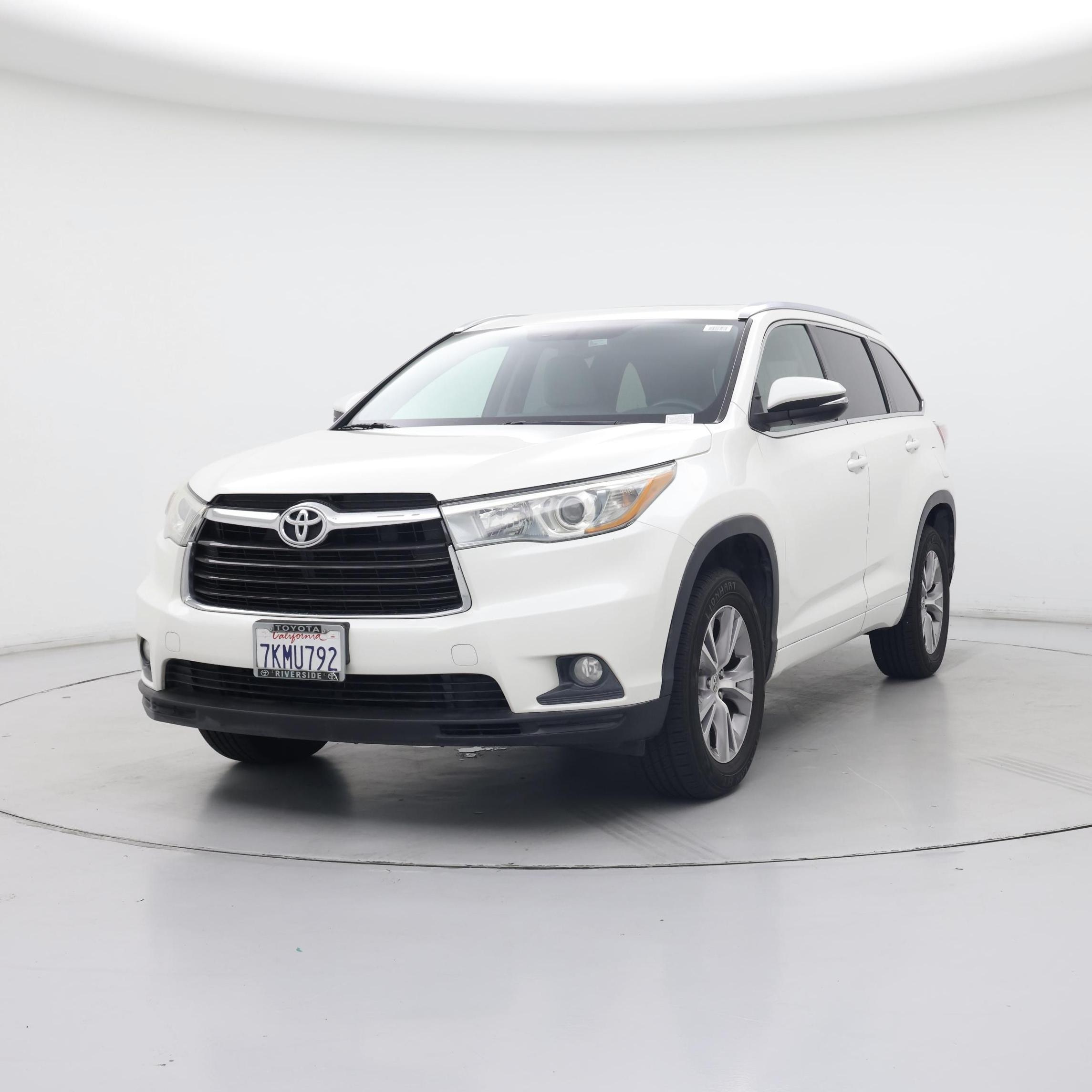 Thumbnail: 2015 Toyota Highlander - 4