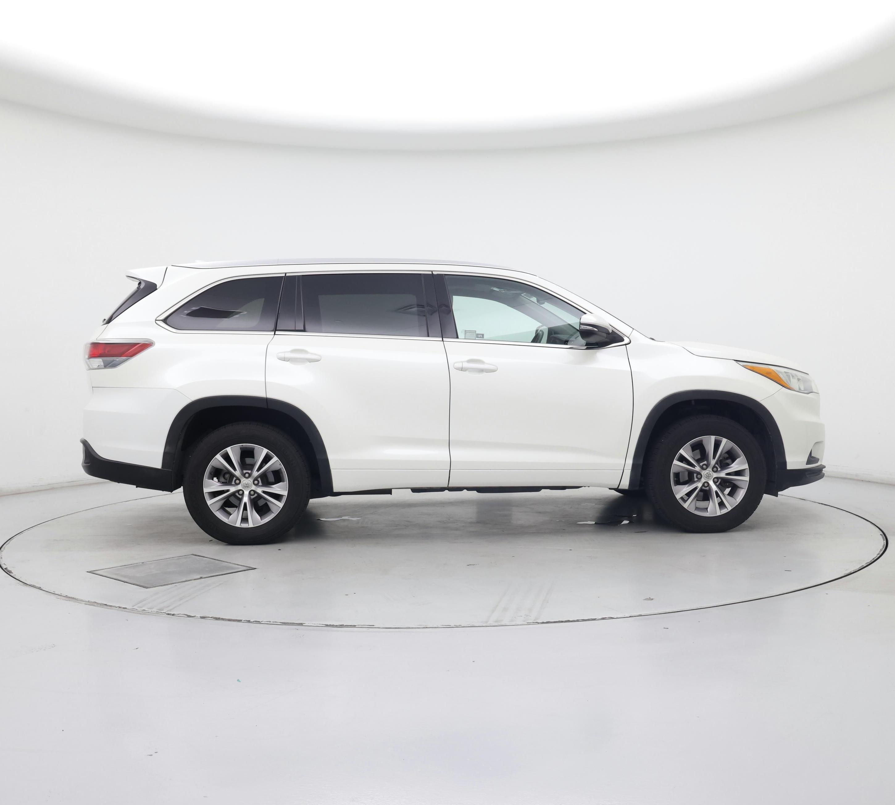 Thumbnail: 2015 Toyota Highlander - 7