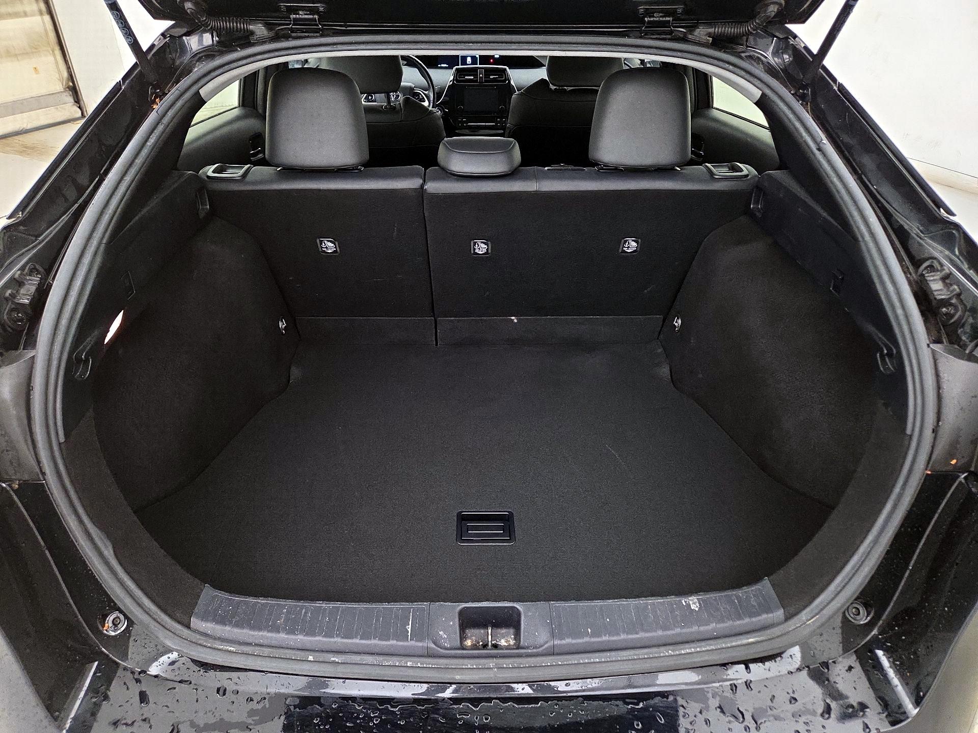 Thumbnail: 2016 Toyota Prius - 20