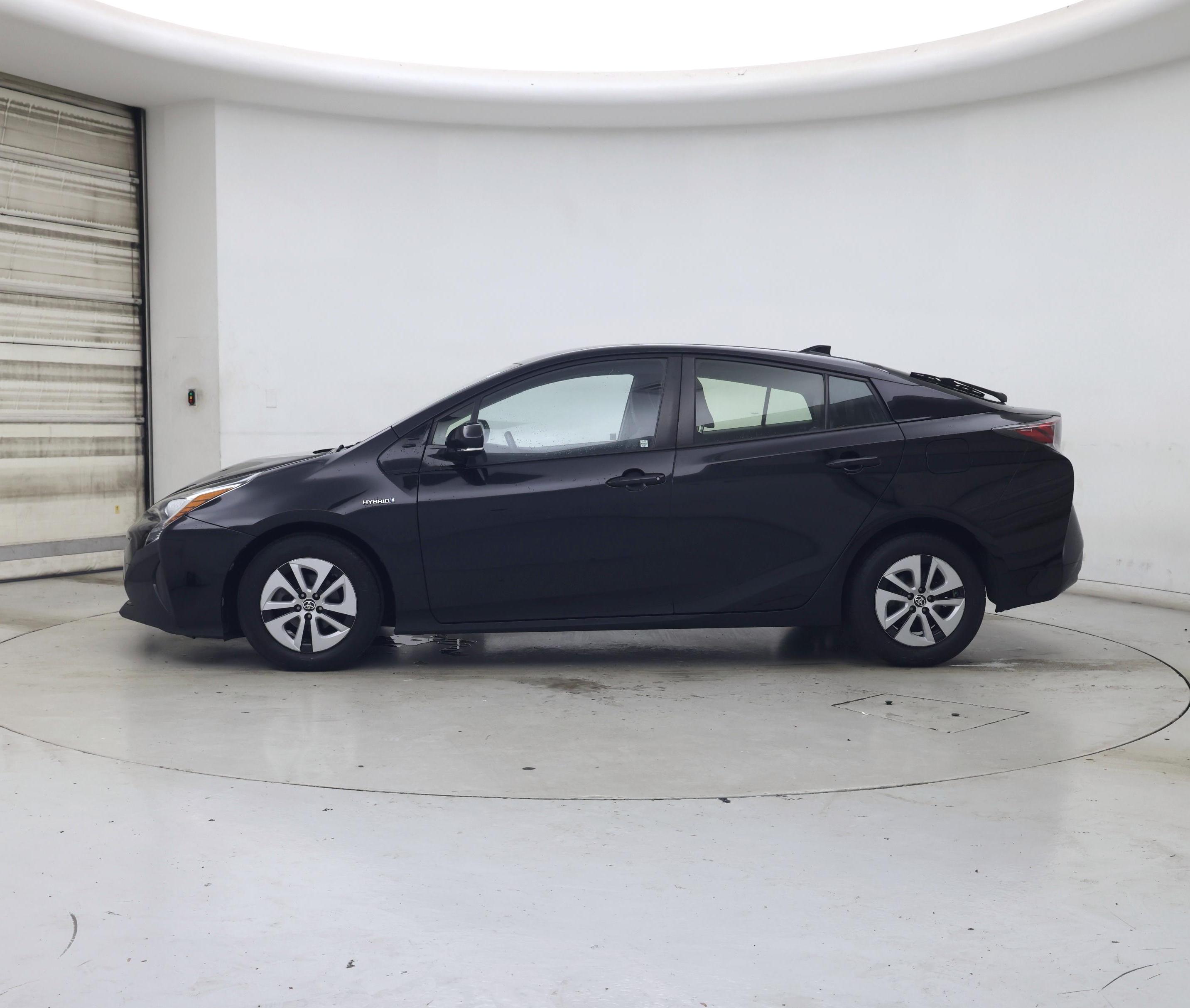 Thumbnail: 2016 Toyota Prius - 3