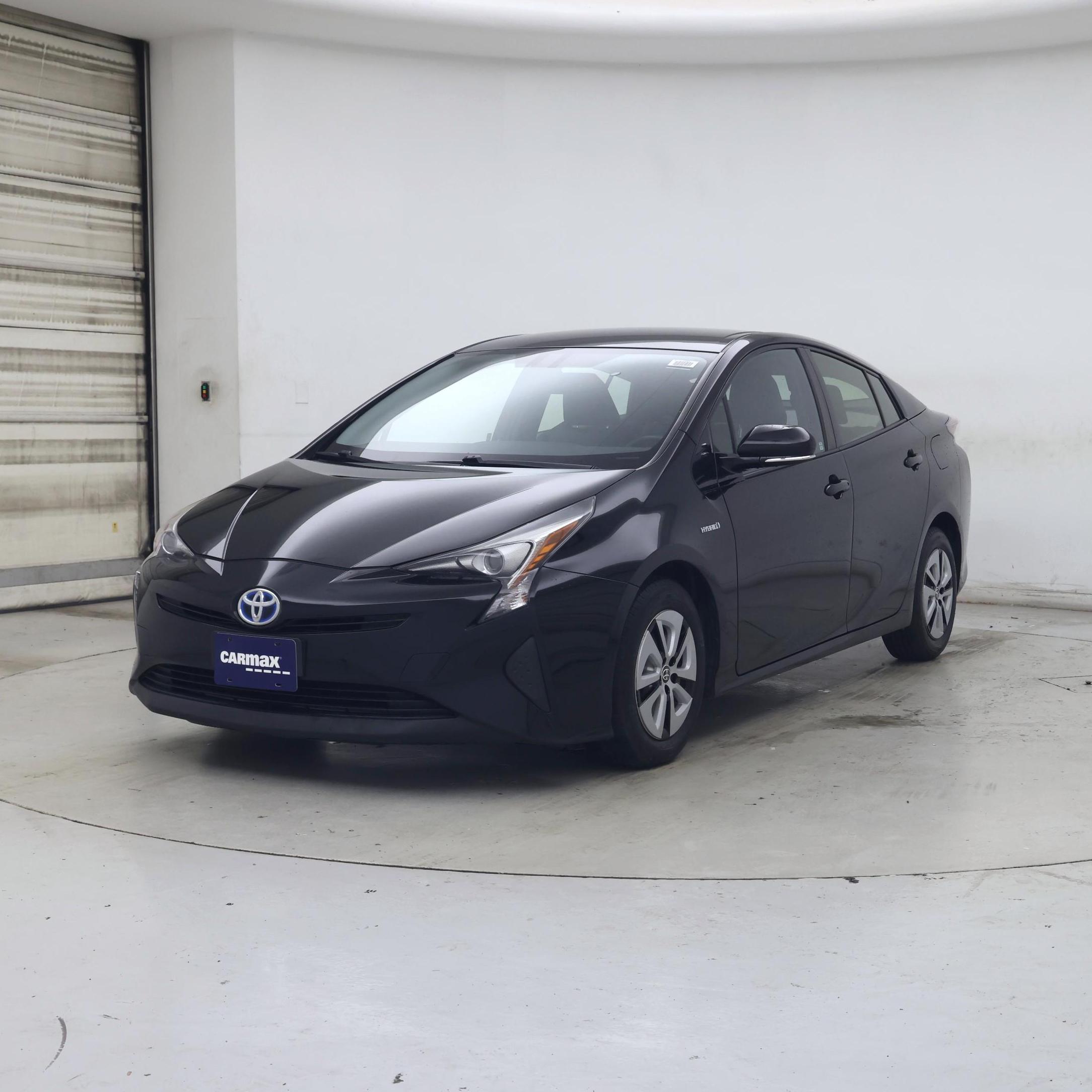 Thumbnail: 2016 Toyota Prius - 4