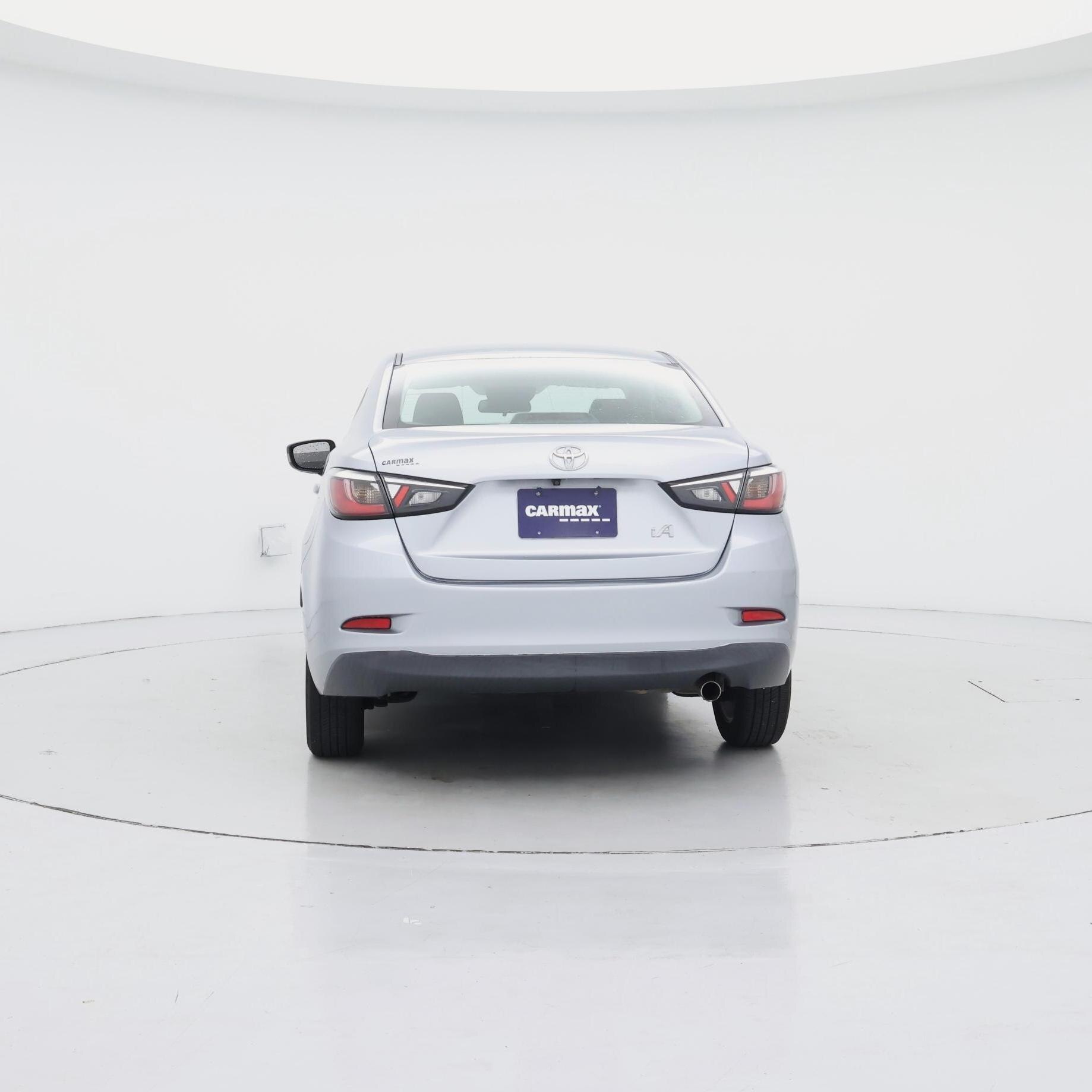 Thumbnail: 2017 Toyota Yaris iA - 6
