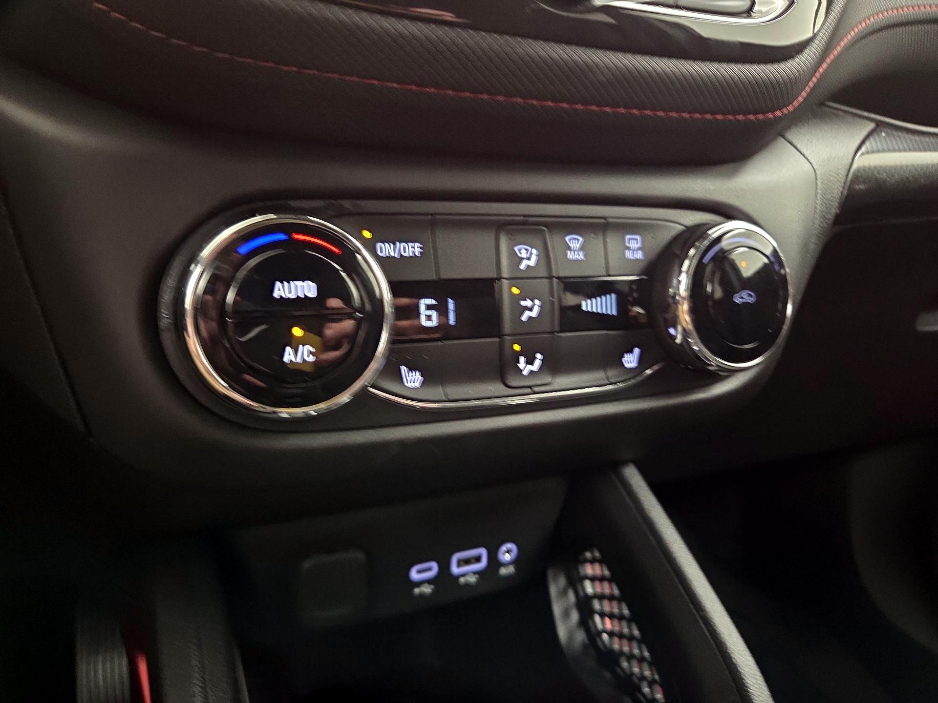Thumbnail: 2023 Chevrolet TrailBlazer - 16