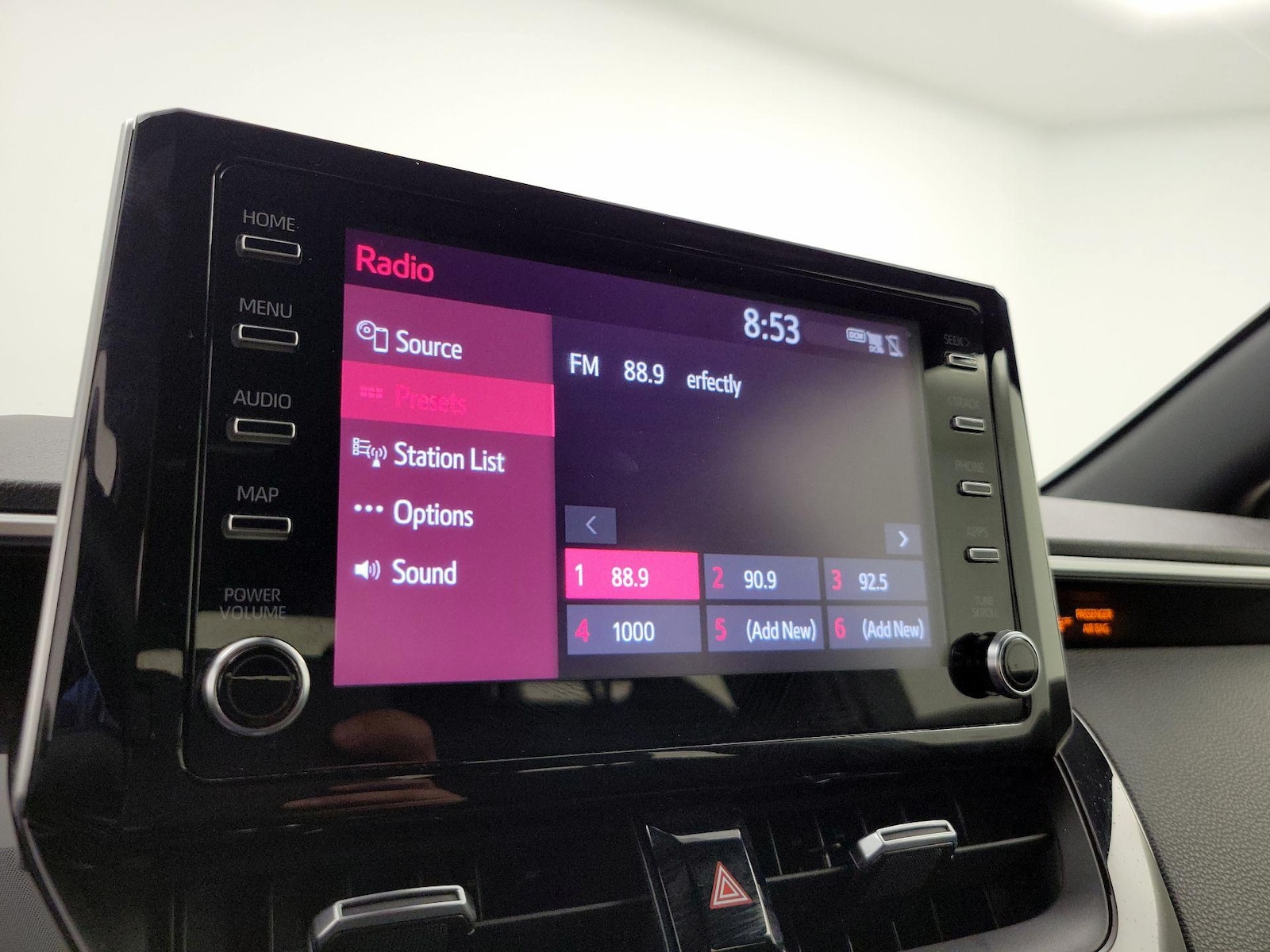 2020 Toyota Corolla SE - Photo 16