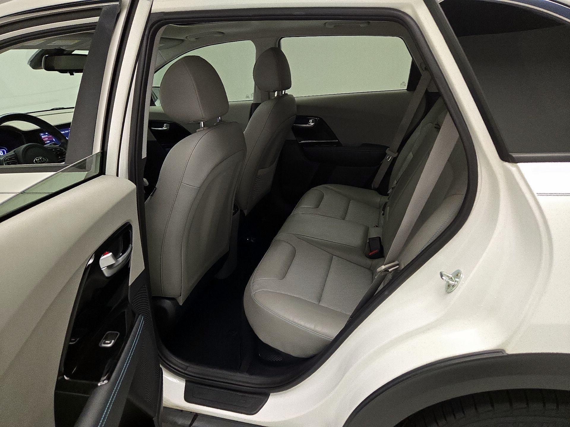 Thumbnail: 2020 Kia Niro - 20
