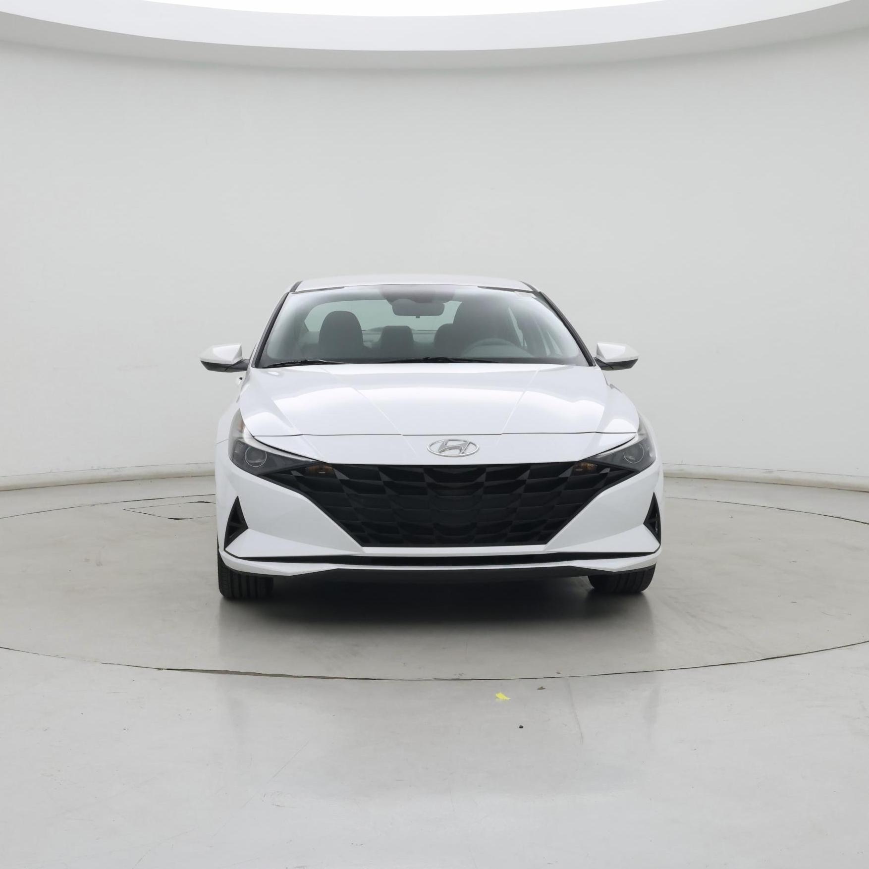White 2023 Hyundai Elantra SEL FWD Sedan Front-Wheel Drive Automatic