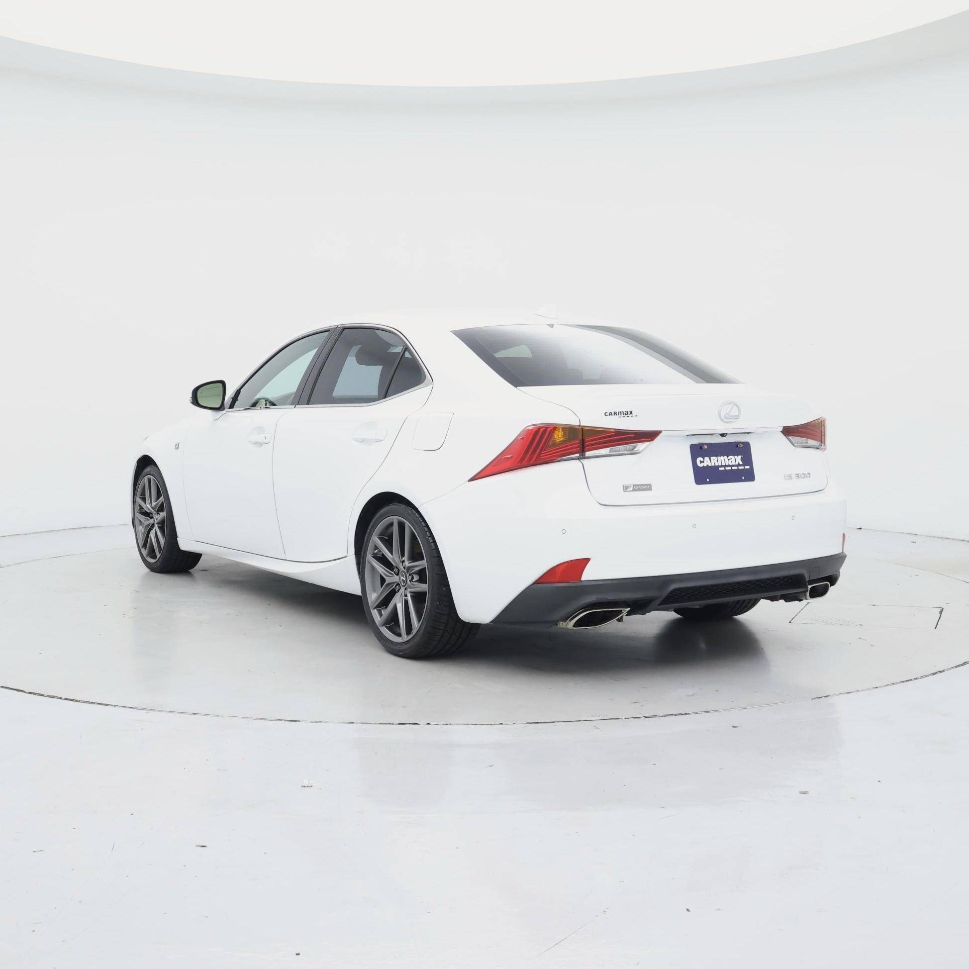 Thumbnail: 2020 Lexus IS - 2