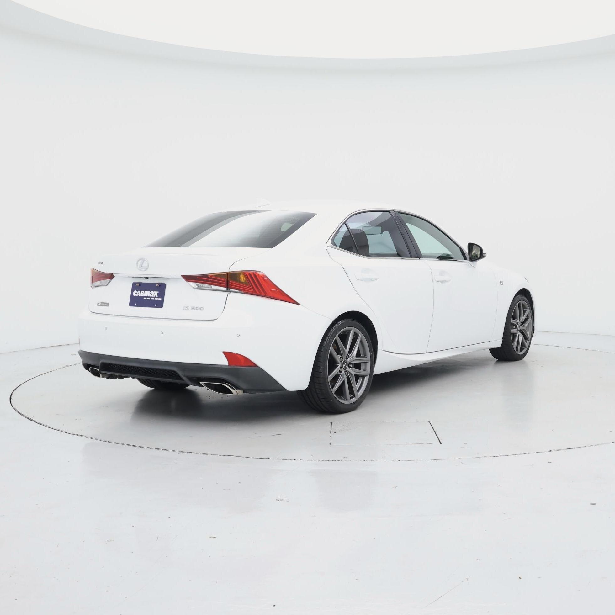 Thumbnail: 2020 Lexus IS - 8