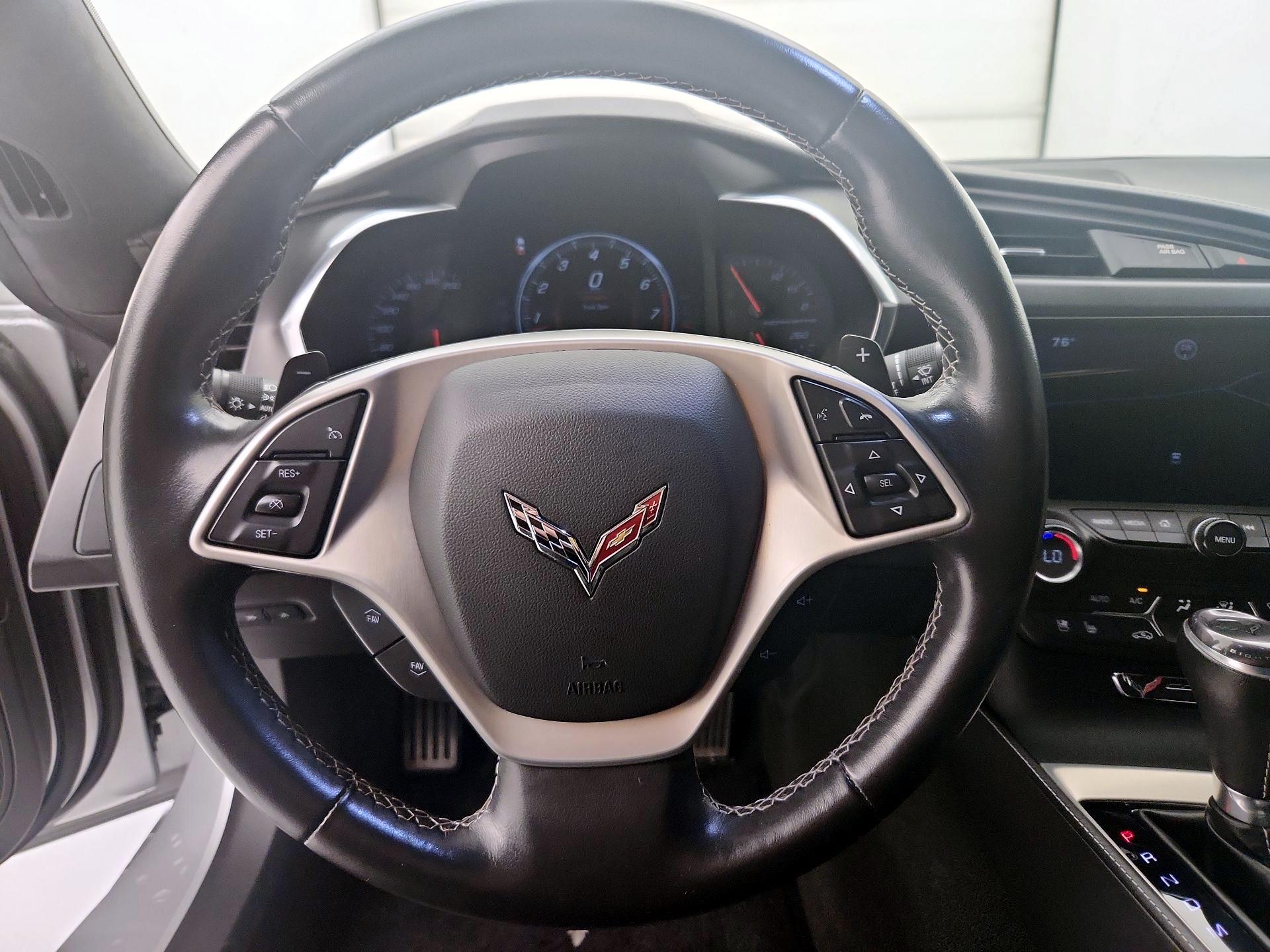 Thumbnail: 2015 Chevrolet Corvette - 10