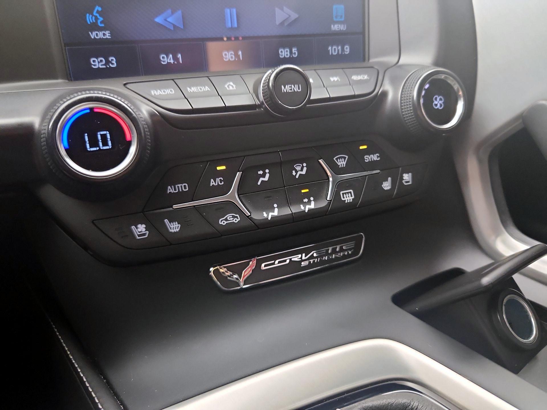 Thumbnail: 2015 Chevrolet Corvette - 17