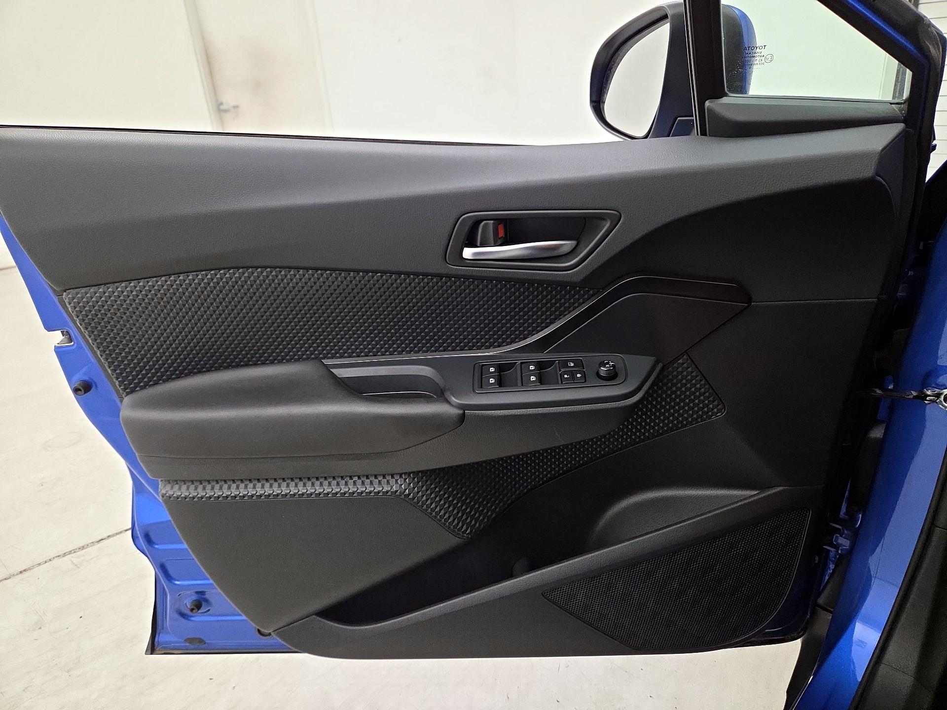 Thumbnail: 2019 Toyota C-HR - 12