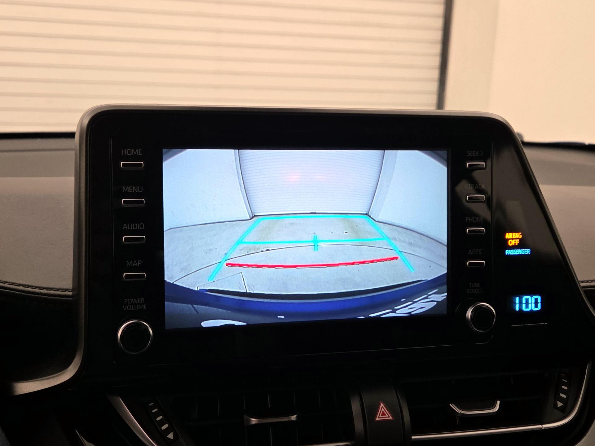 Thumbnail: 2019 Toyota C-HR - 14