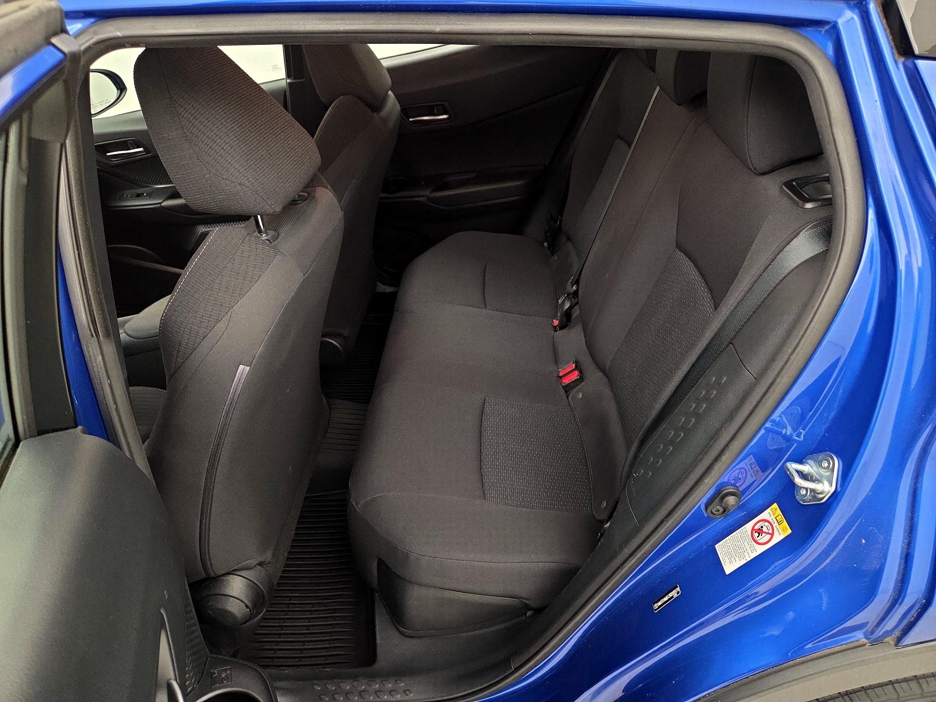 Thumbnail: 2019 Toyota C-HR - 19