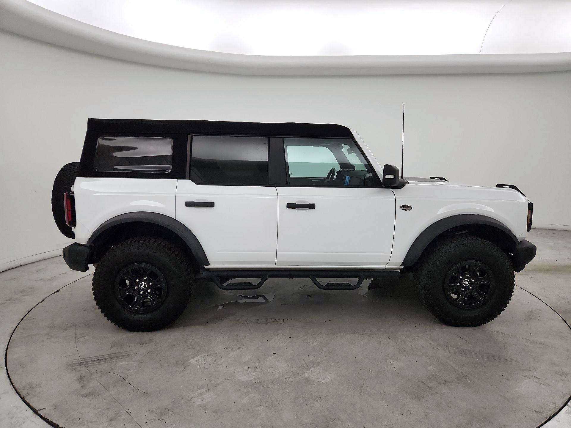 Thumbnail: 2022 Ford Bronco - 4