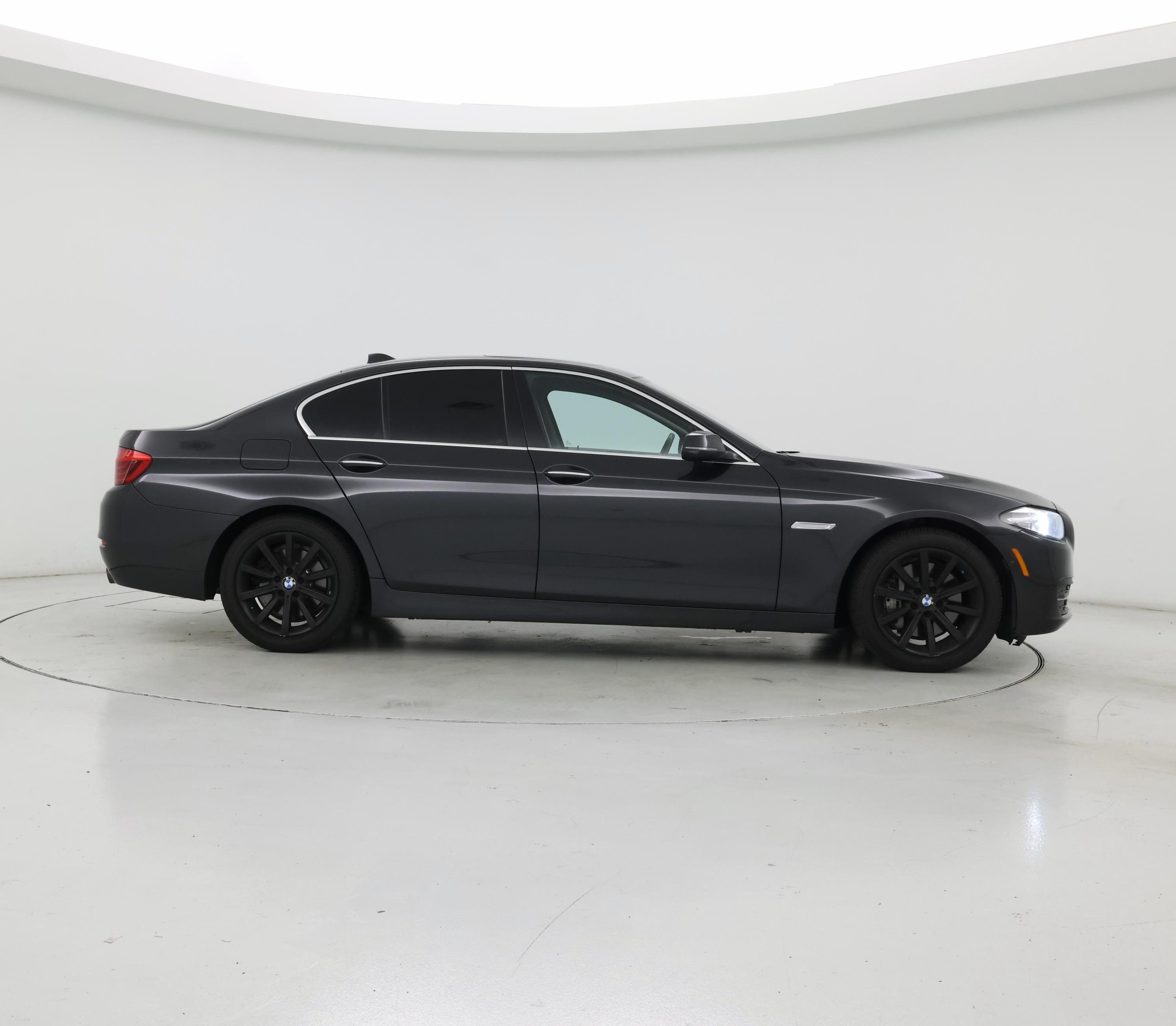 Thumbnail: 2014 BMW 5 Series - 7