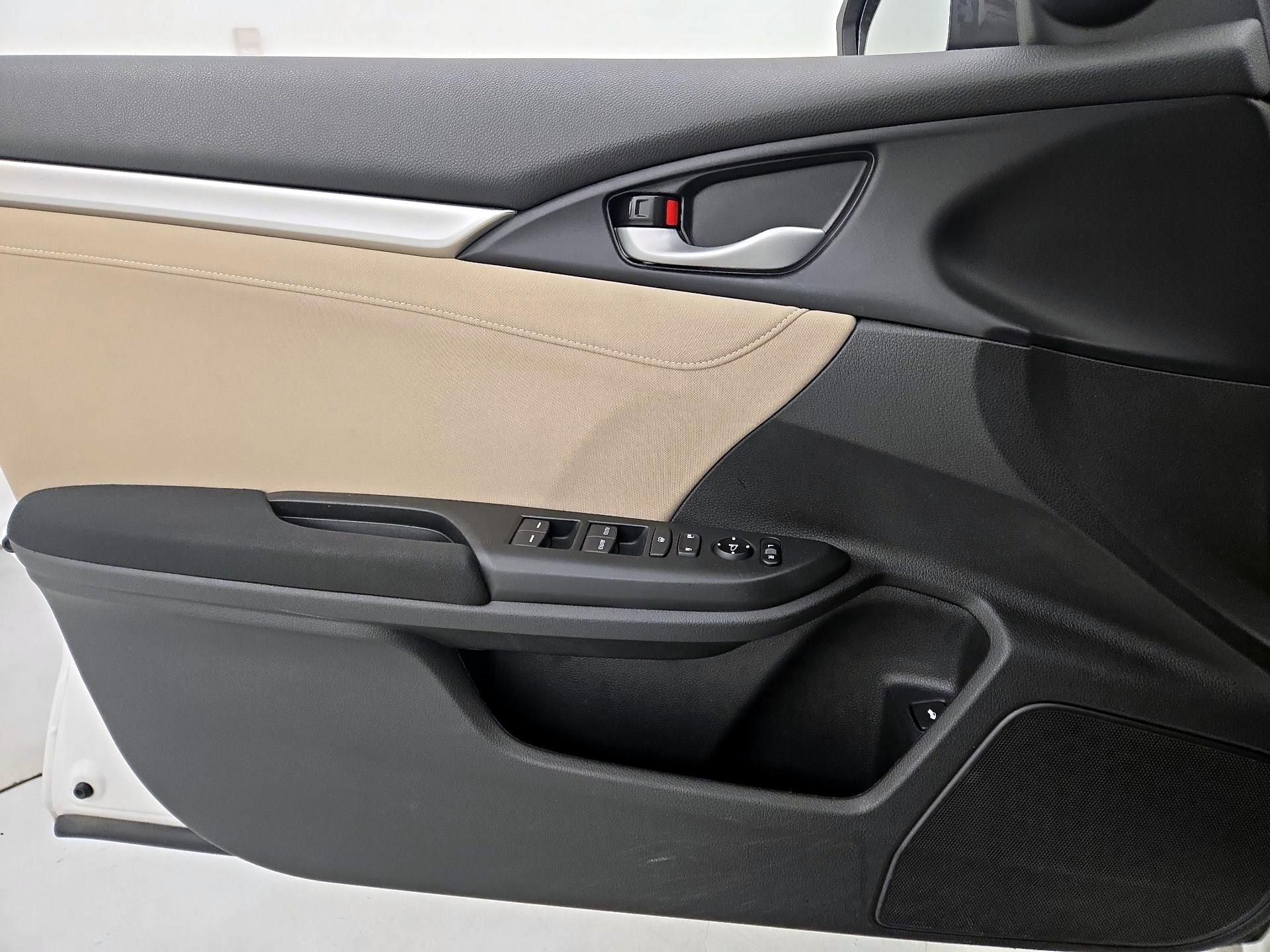 Thumbnail: 2018 Honda Civic - 12