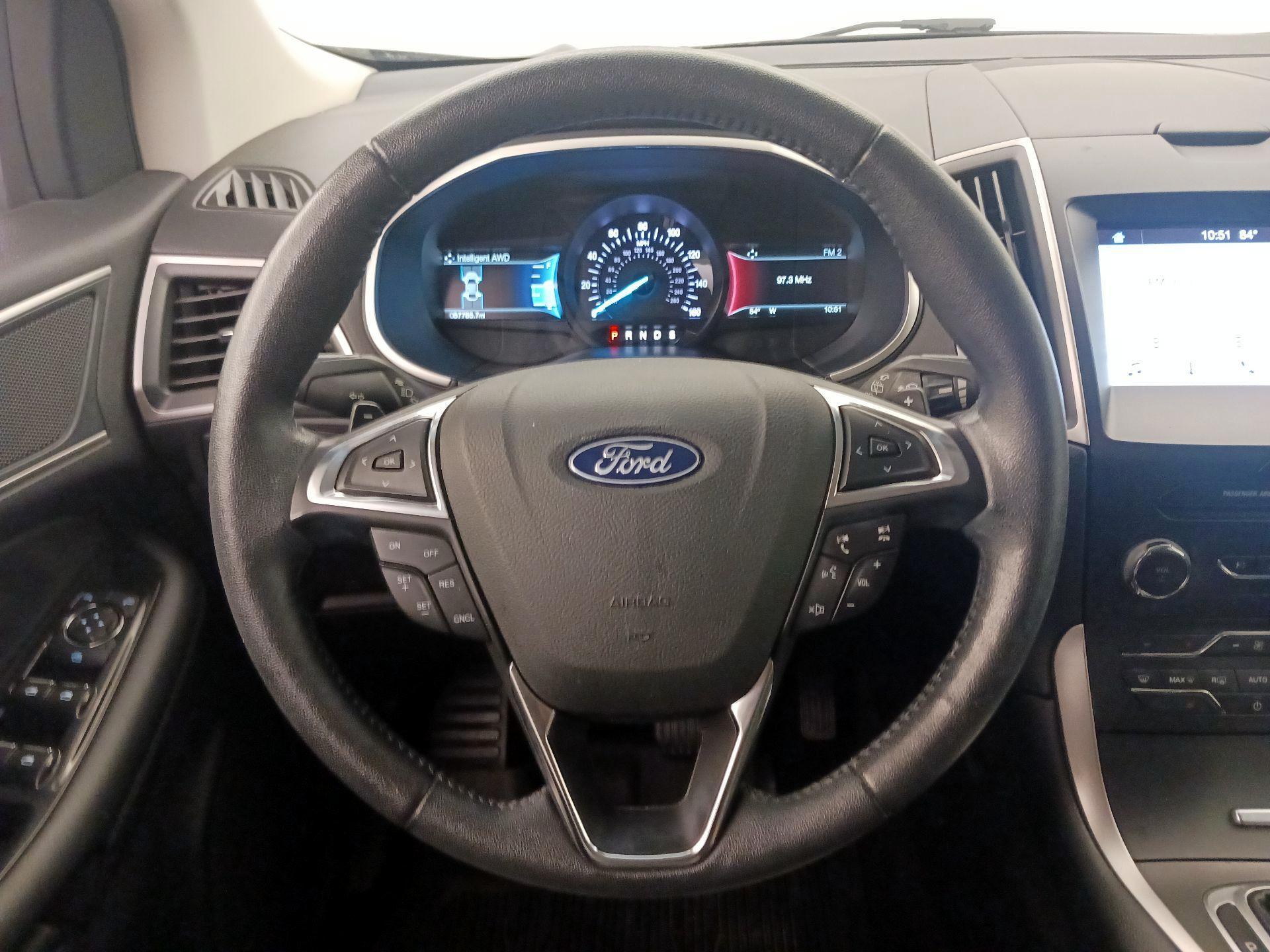 Thumbnail: 2018 Ford Edge - 10