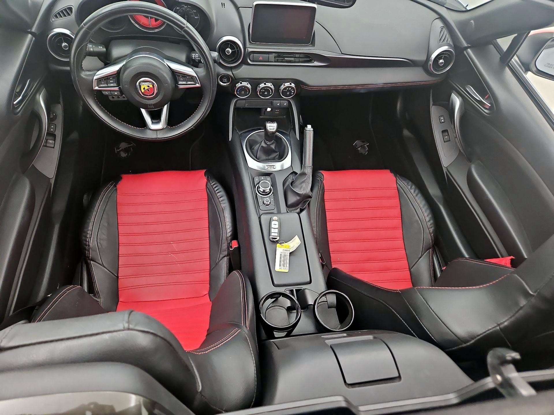 Thumbnail: 2019 Fiat 124 Spider - 9