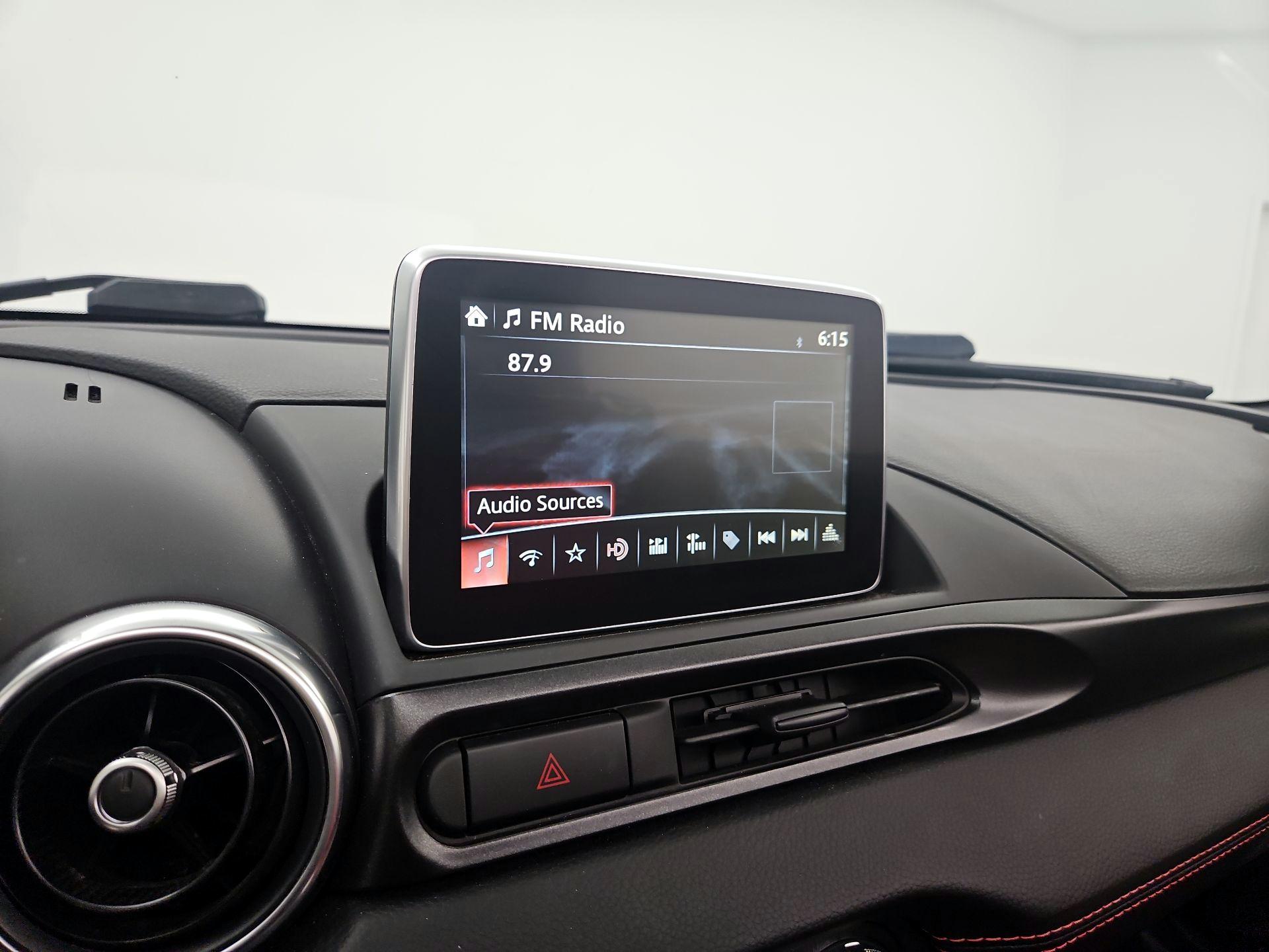 Thumbnail: 2019 Fiat 124 Spider - 15