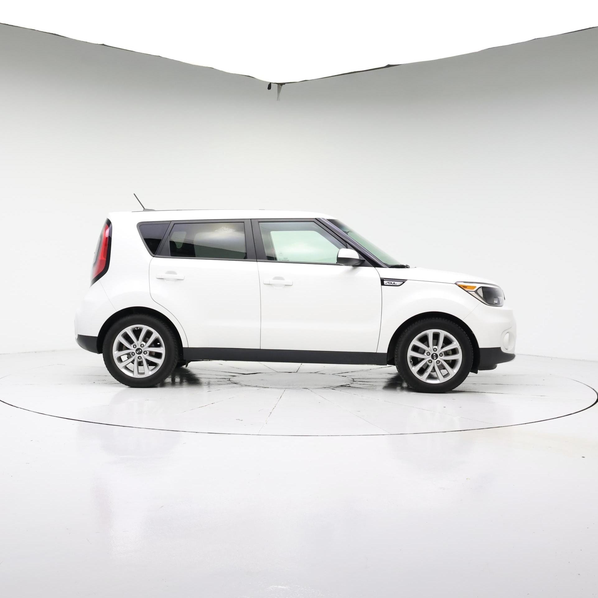 Thumbnail: 2017 Kia Soul - 7